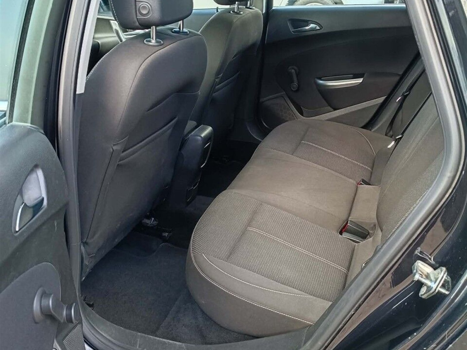 Opel Astra 1.6 Turbo Manual, 6-trins, 180ps, 2010