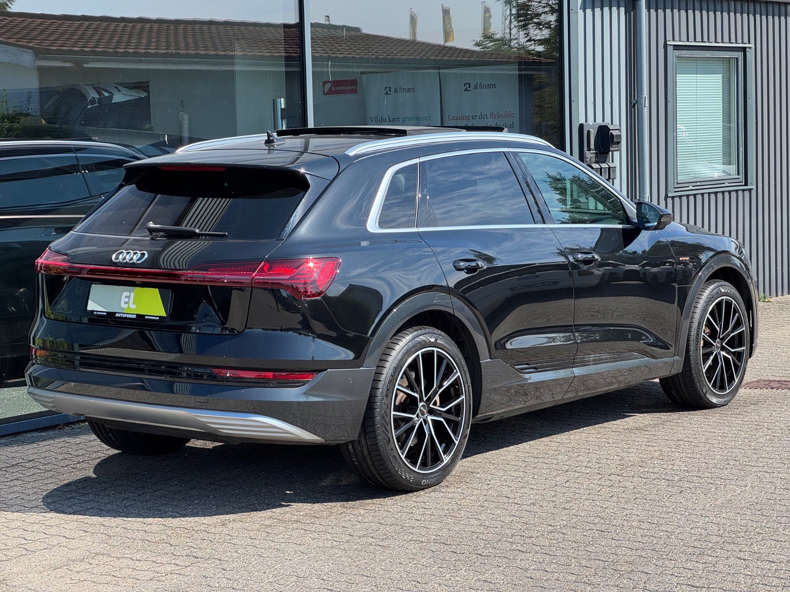 Audi e-tron 55 quattro, 408hk, 2022