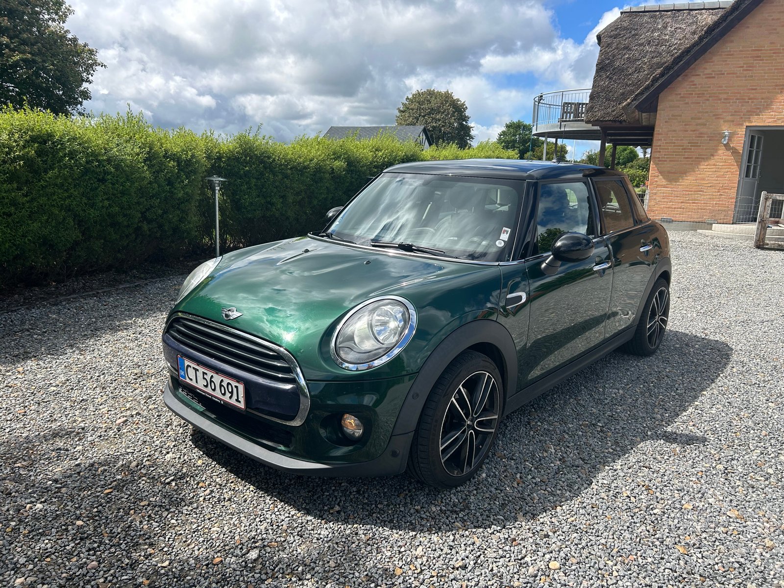 MINI Cooper 5-door Automatic, 136hp, 2017