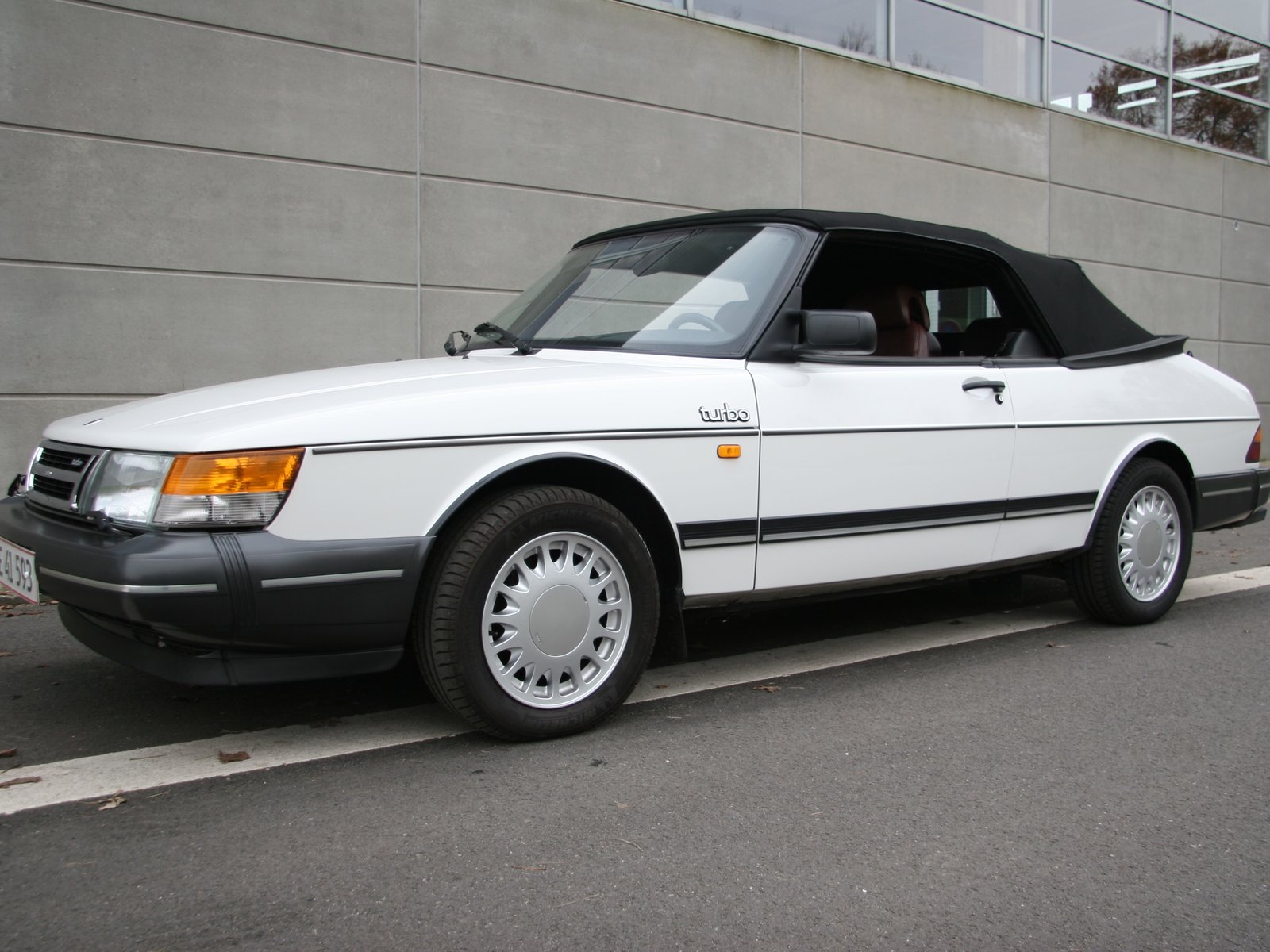 Saab 900 Convertible 2.0 Turbo Manuell, 5-trinn, 175hk, 1987