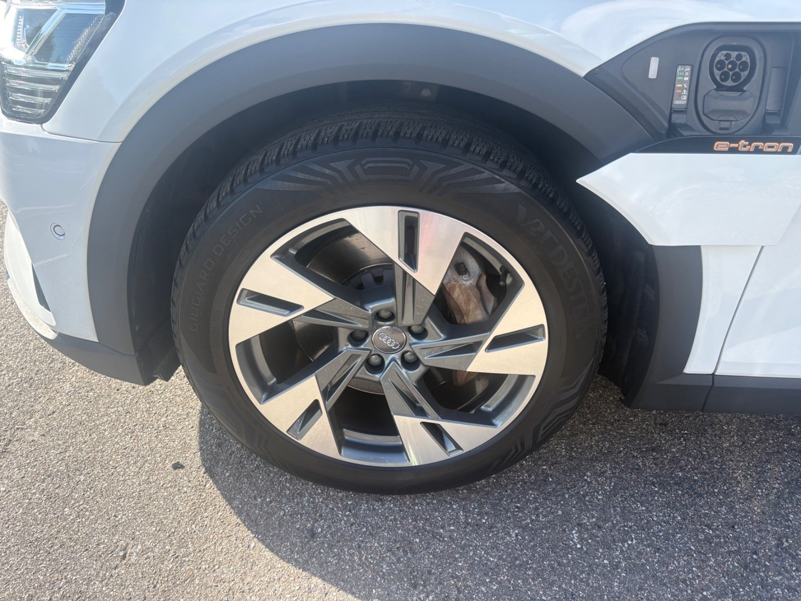 Audi e-tron 50 quattro, 313ps, 2020