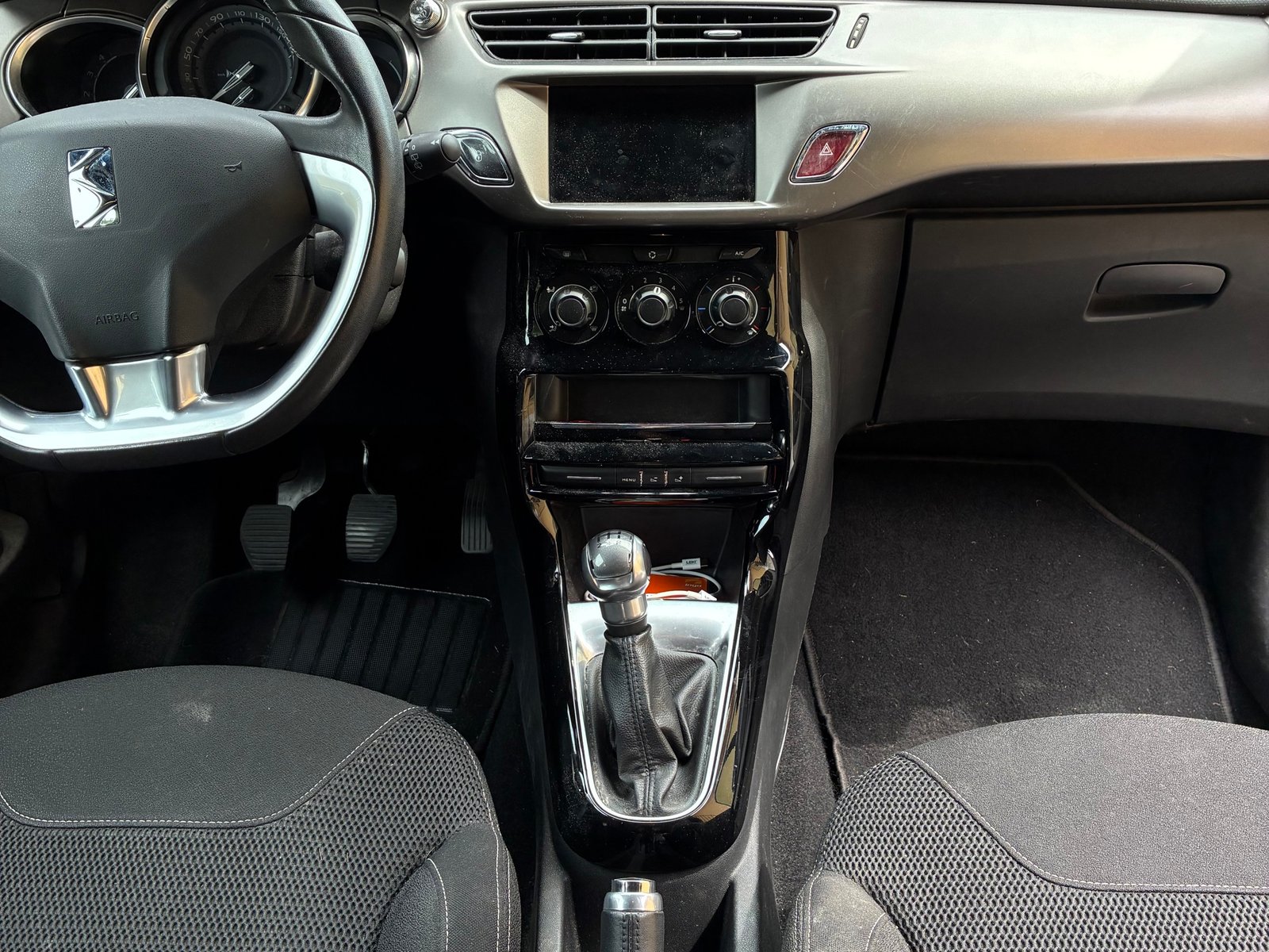 DS 3 1.6 BlueHDi Manual, 5-trins, 99ps, 2017
