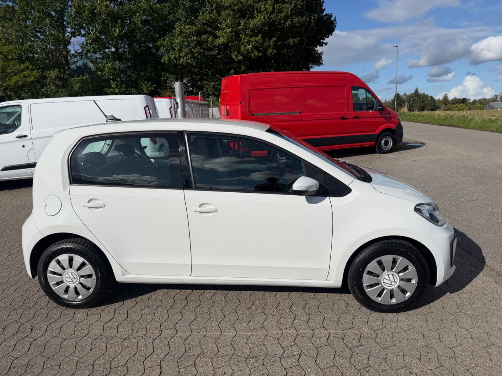 Volkswagen e-up!, 83hp, 2020