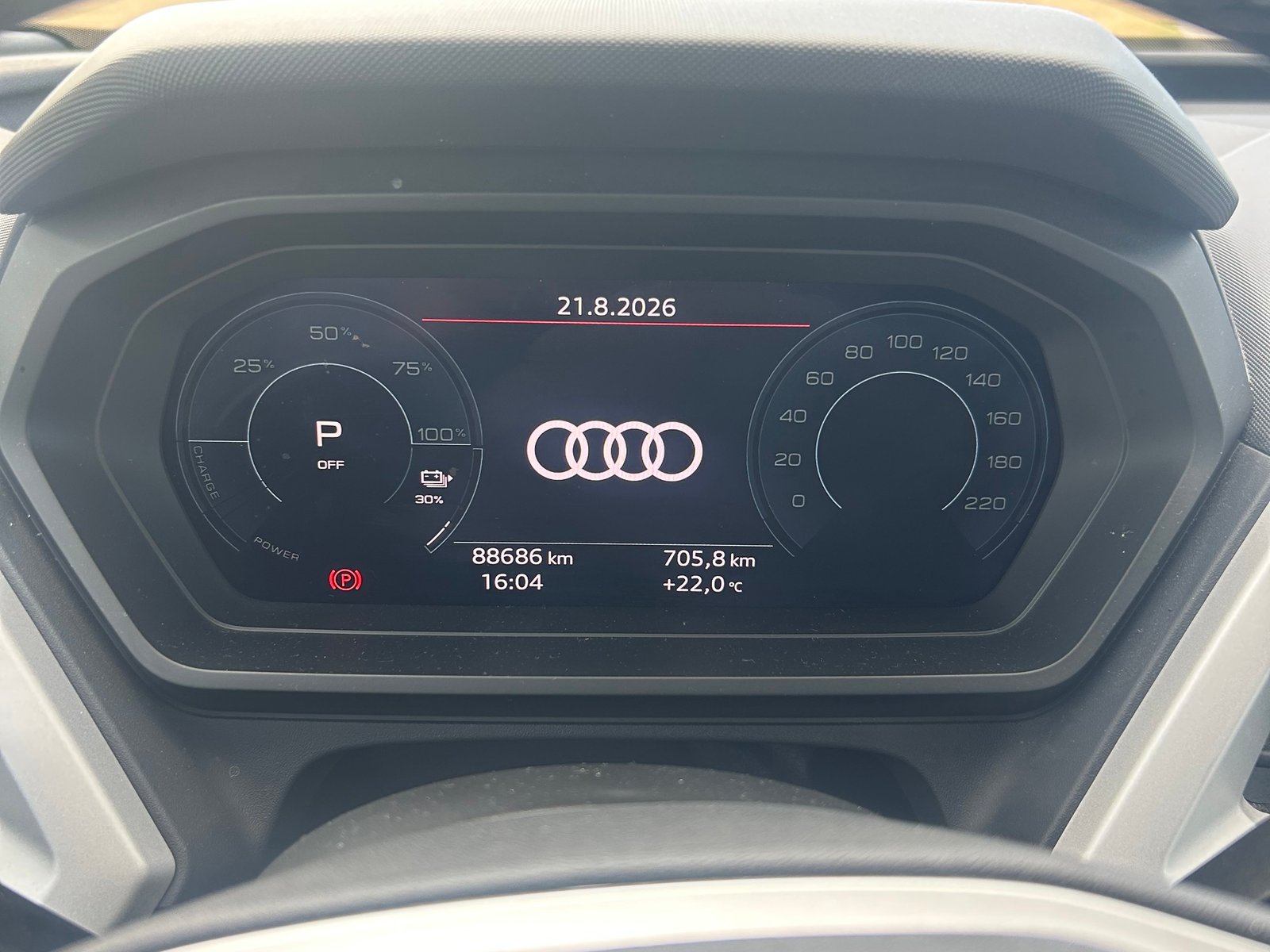Audi Q4 40 e-tron, 204ps, 2024