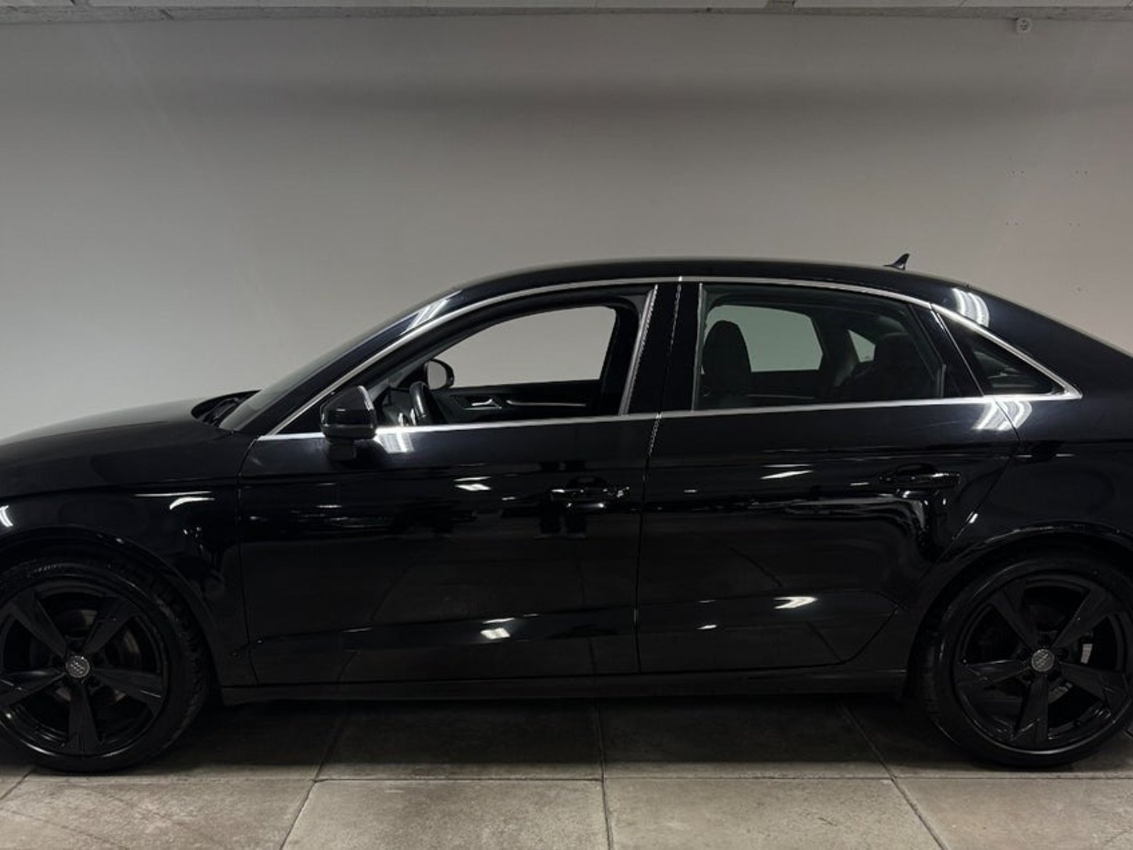 Audi A3 Sedan 1.5 TFSI COD S Tronic, 7-trinn, 150hk, 2018