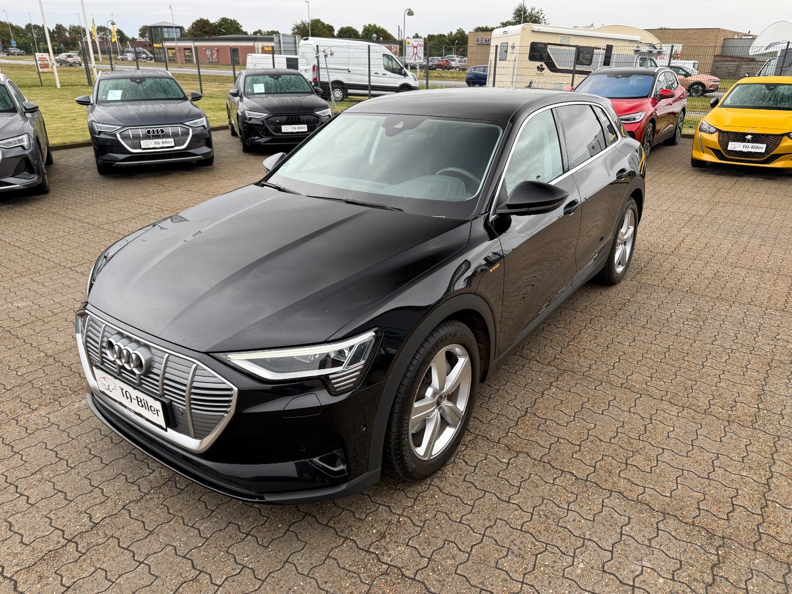 Audi e-tron 50 quattro, 313ps, 2023