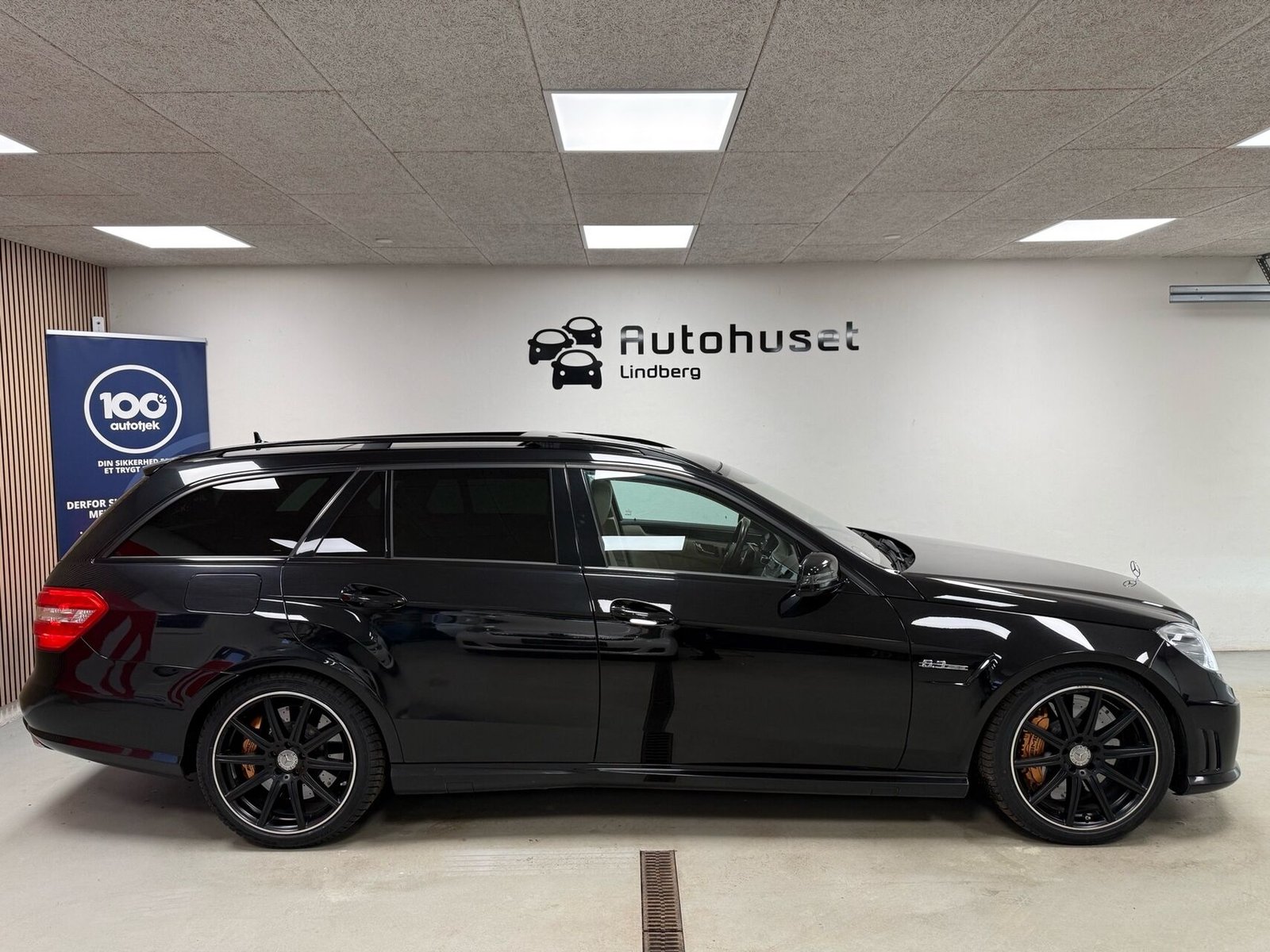 Mercedes-Benz E 63 AMG T , 525hp, 2010