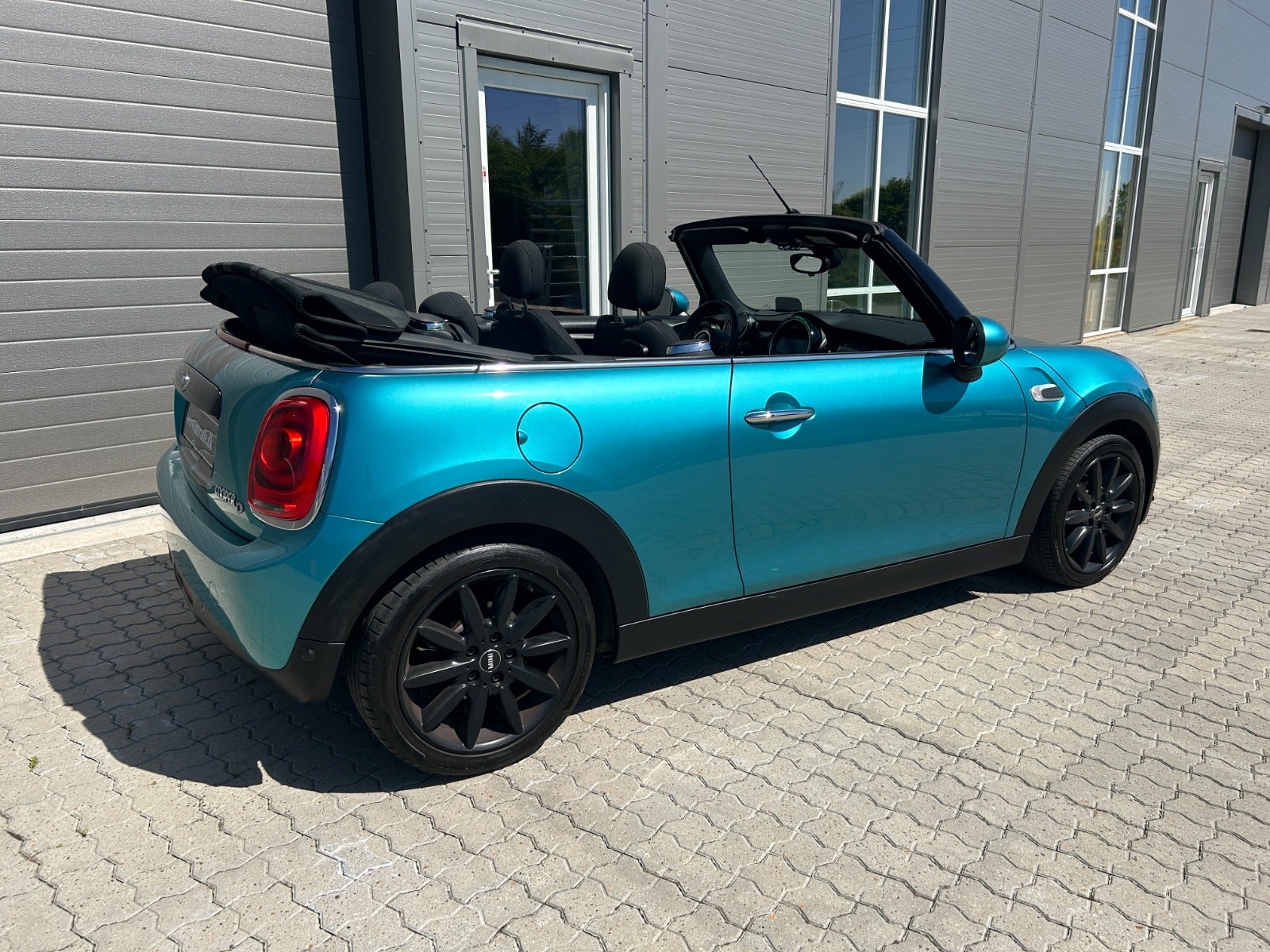 MINI Cooper D Convertible Automatisk, 6-trinn, 116hk, 2016