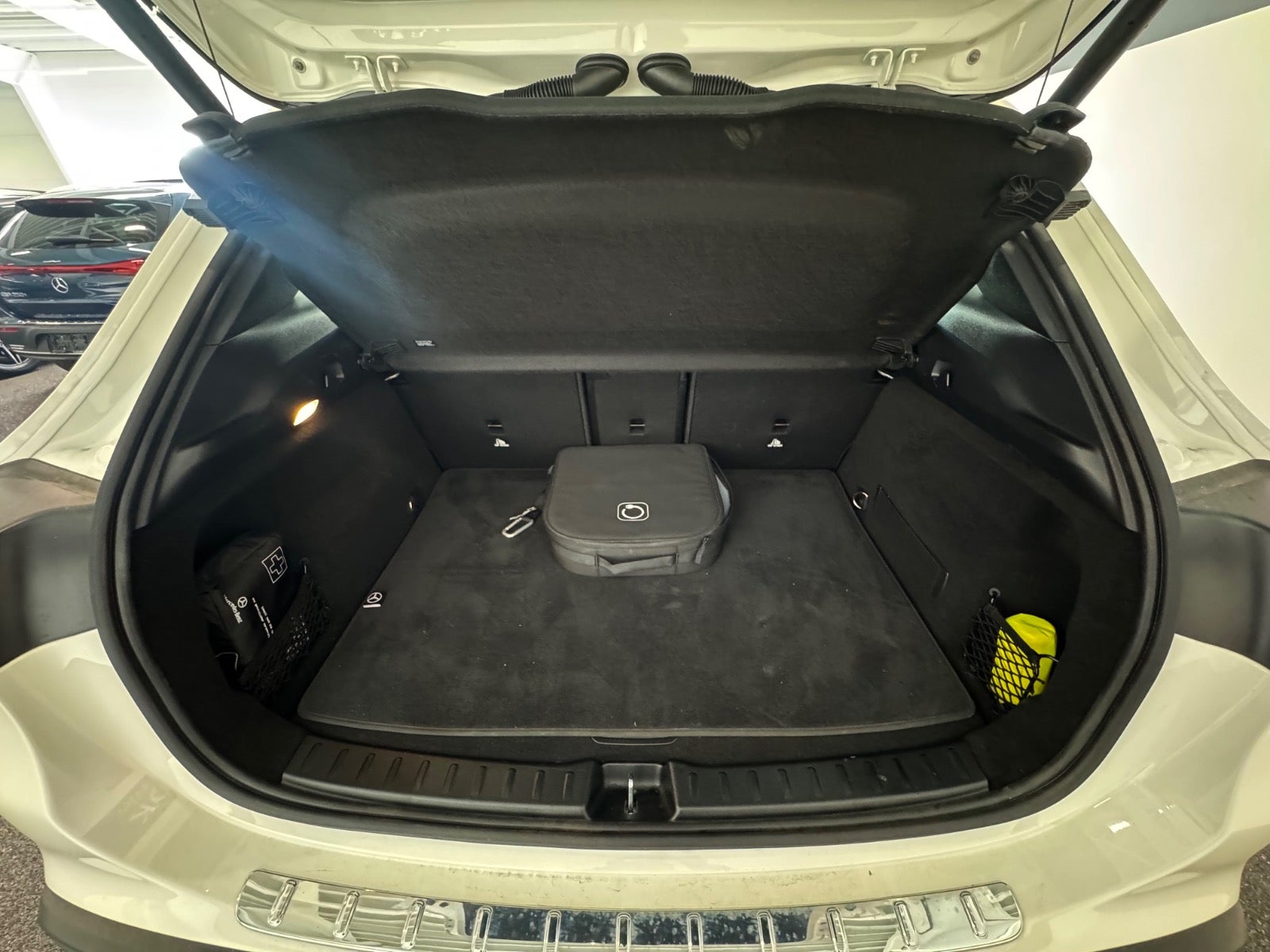 Mercedes-Benz EQA 250+, 190hp, 2024