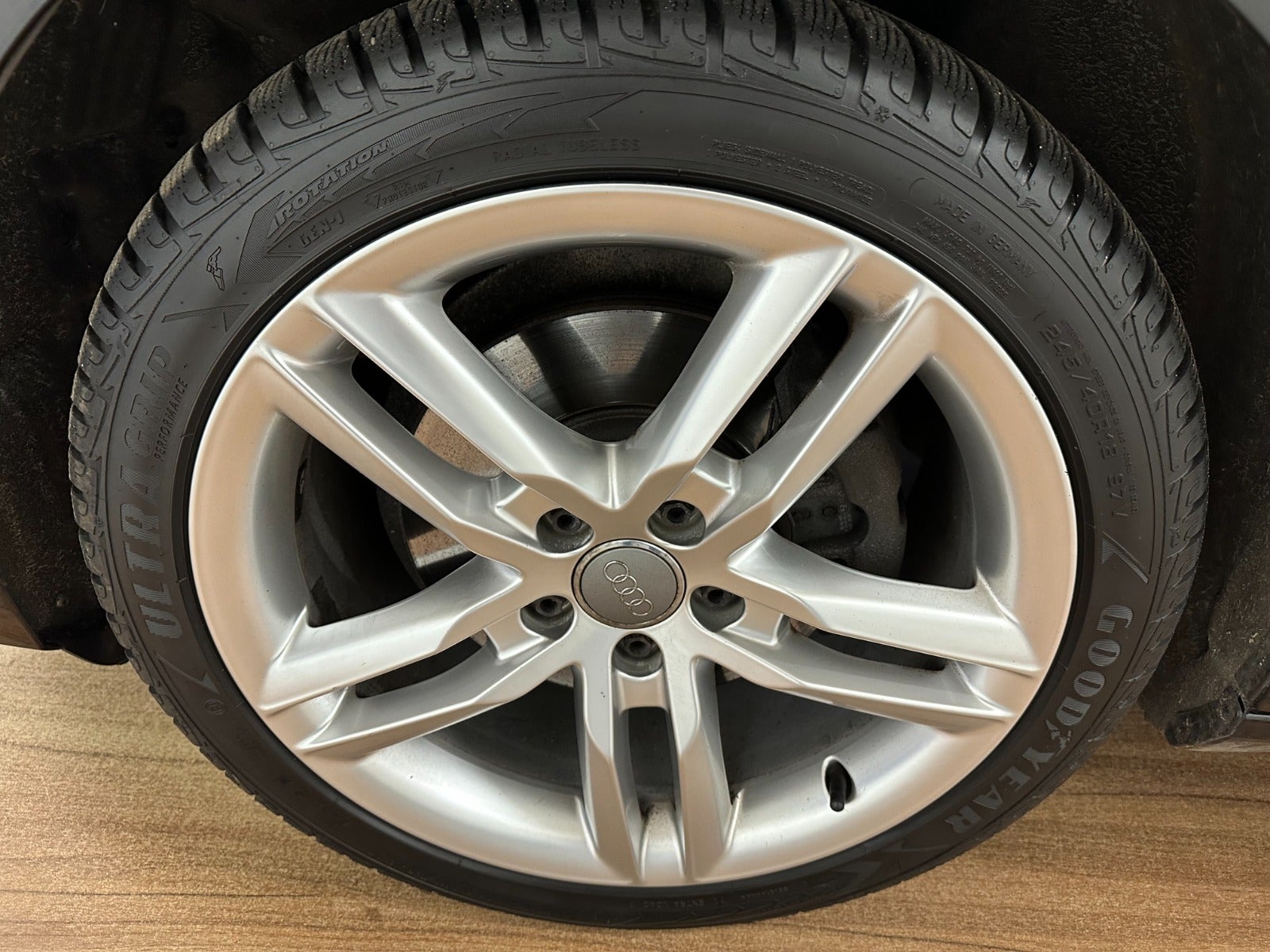Audi A4 Avant 2.0 TDI DPF Multitronic, 177ps, 2013