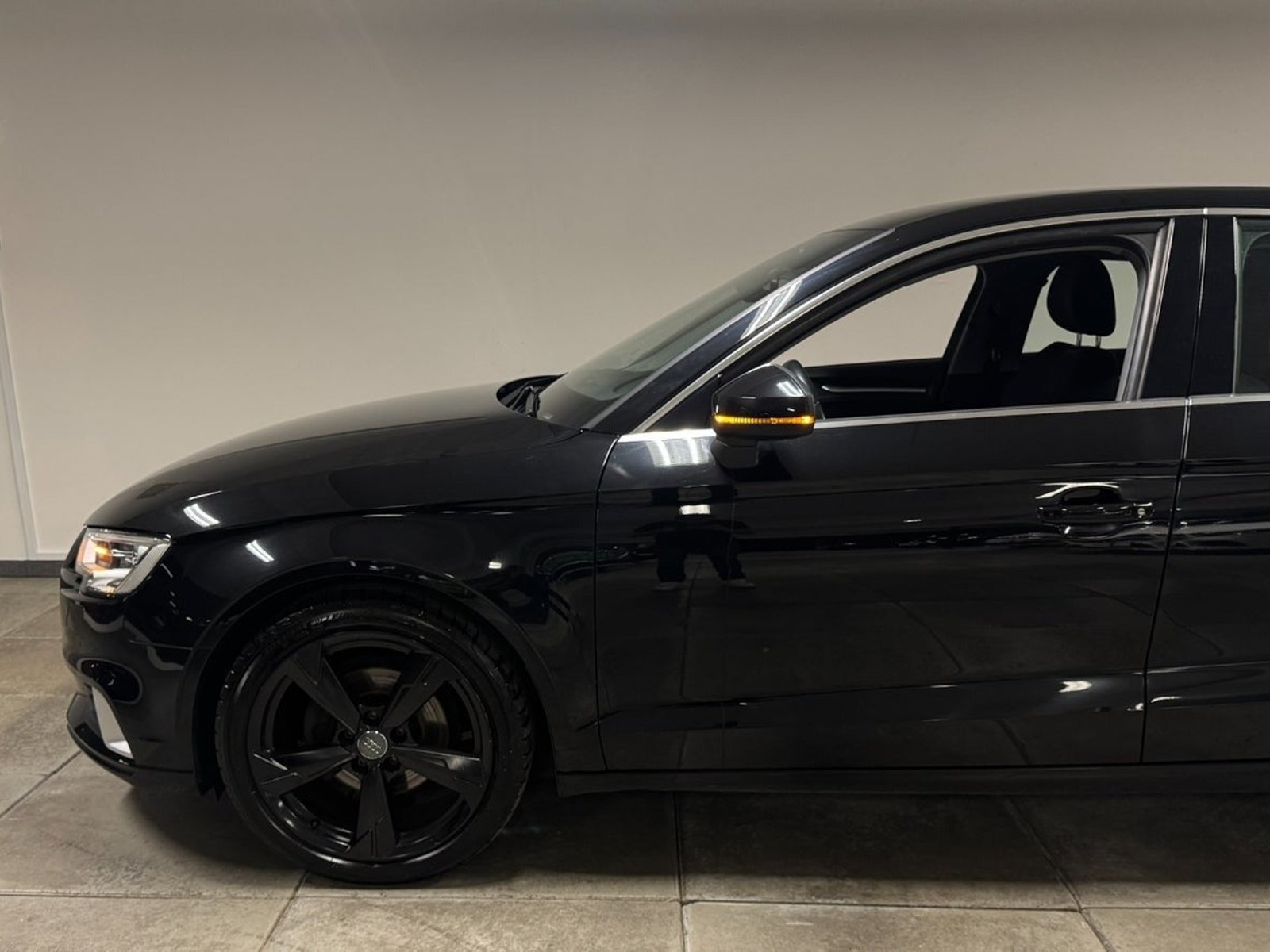 Audi A3 Sedan 1.5 TFSI COD S Tronic, 7-trinn, 150hk, 2018