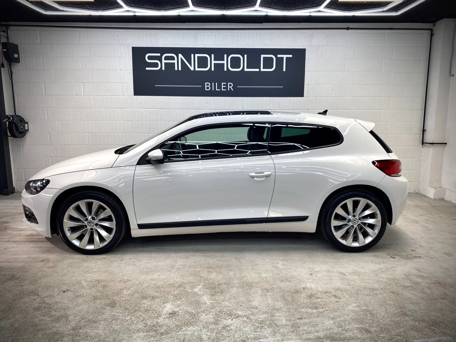 Volkswagen Scirocco 2.0 TSI DSG Sequential, 6-trins, 200ps, 2010