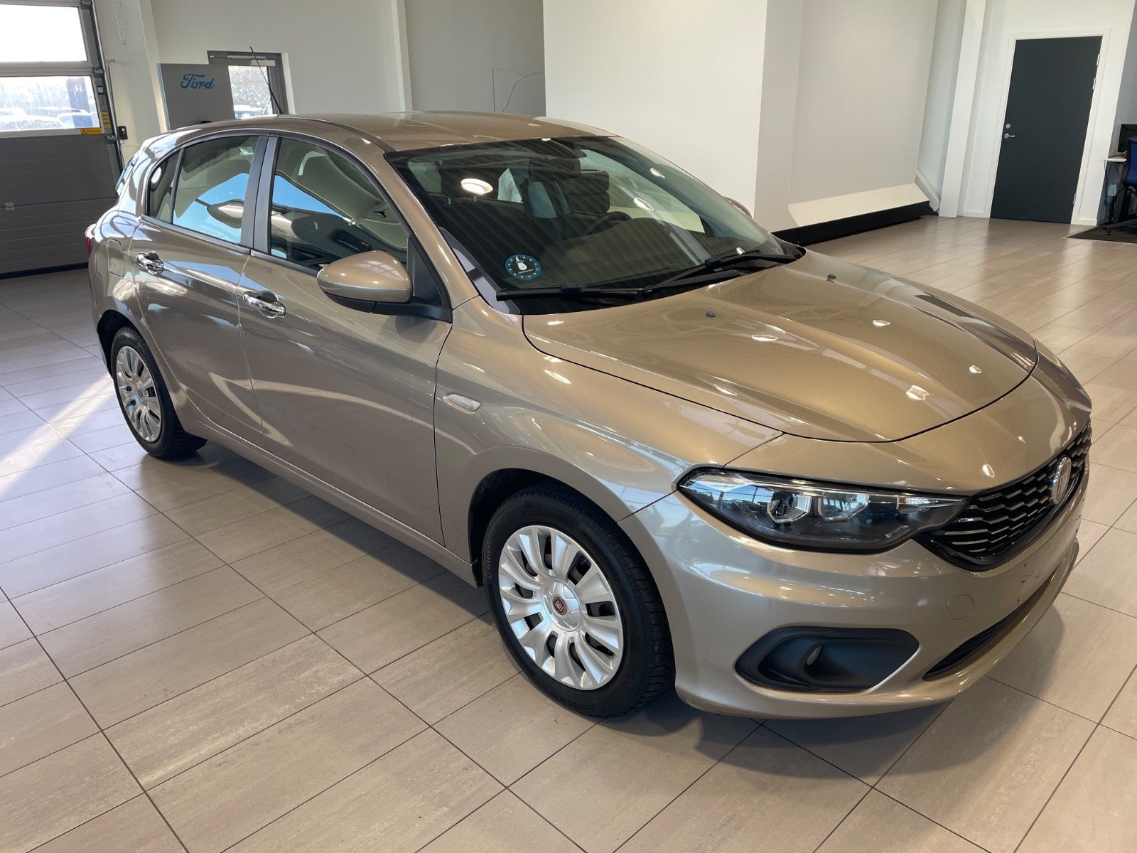Fiat Tipo 1.3 16V MultiJet Manual, 5-trins, 95ps, 2017