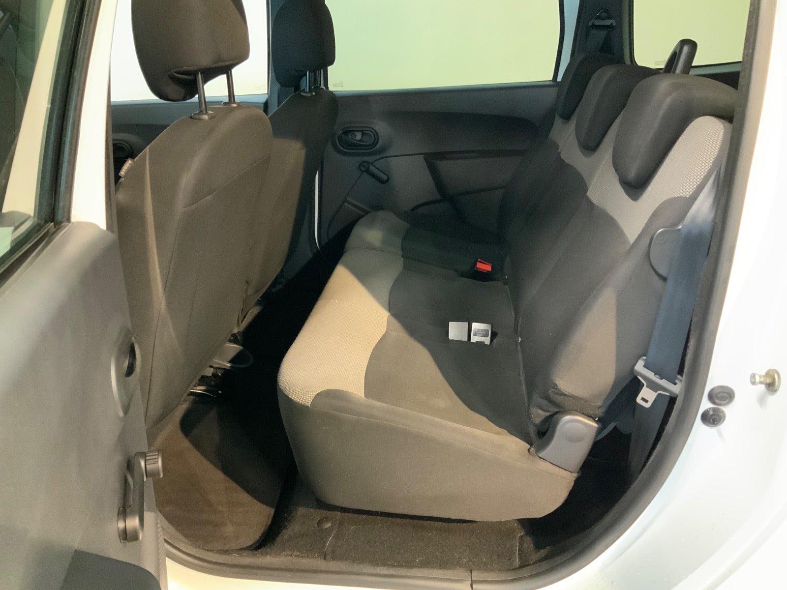 Dacia Lodgy Stepway 1.6 SCe Manual, 5-trins, 102ps, 2017