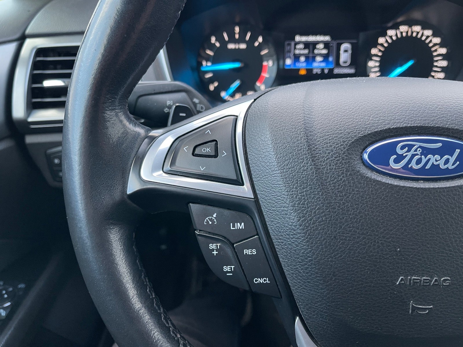 Ford Mondeo Combi 2.0 TDCi Powershift 6, 6-trins, 150ps, 2017
