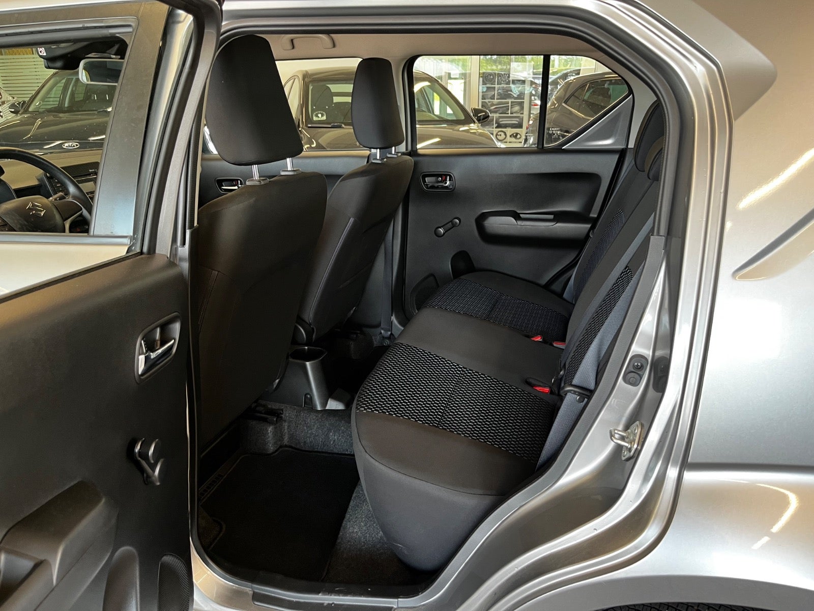 Suzuki Ignis Hybrid Manual, 83hp, 2020