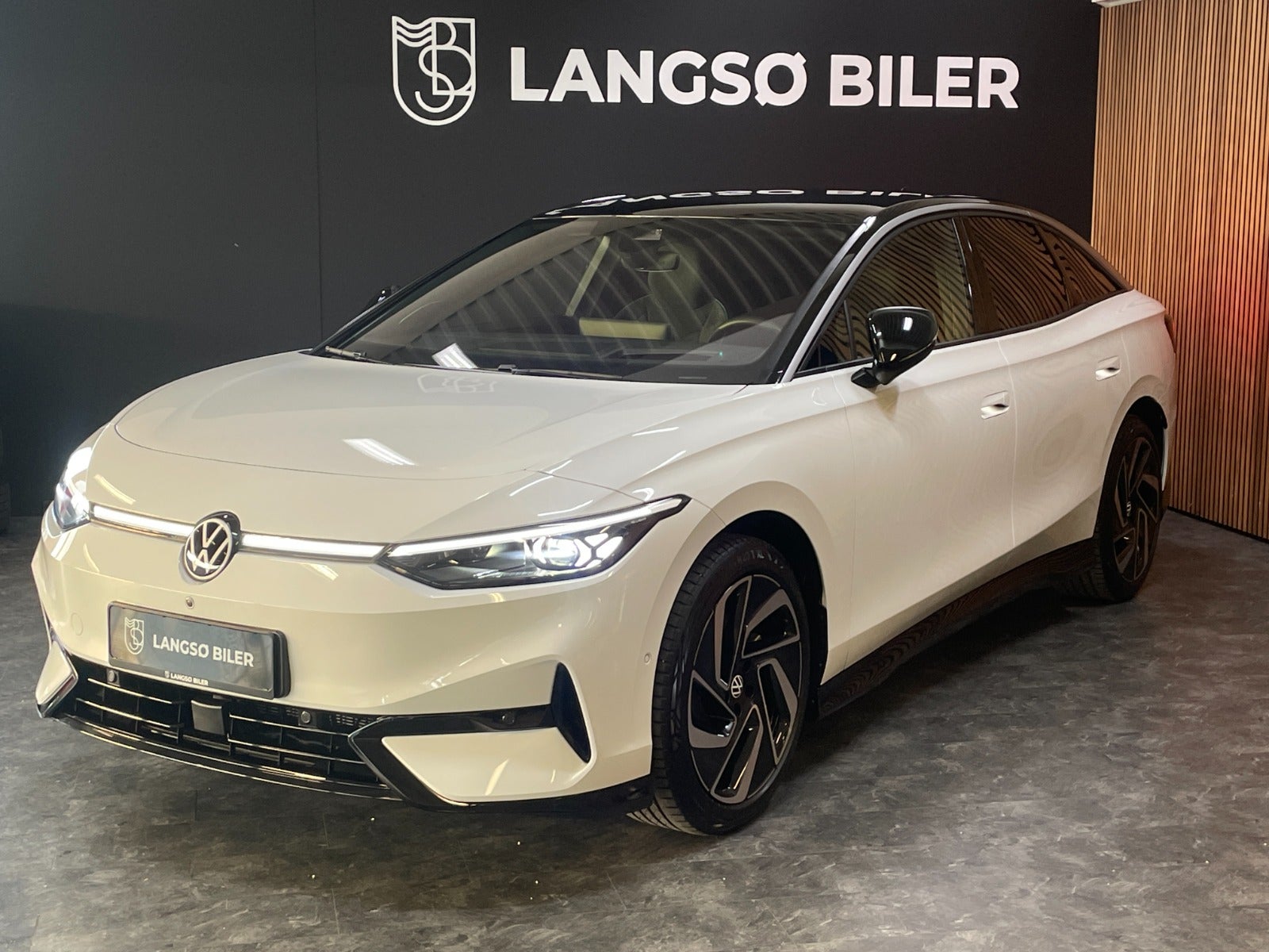 Volkswagen ID.7 Pro, 286ps, 2024
