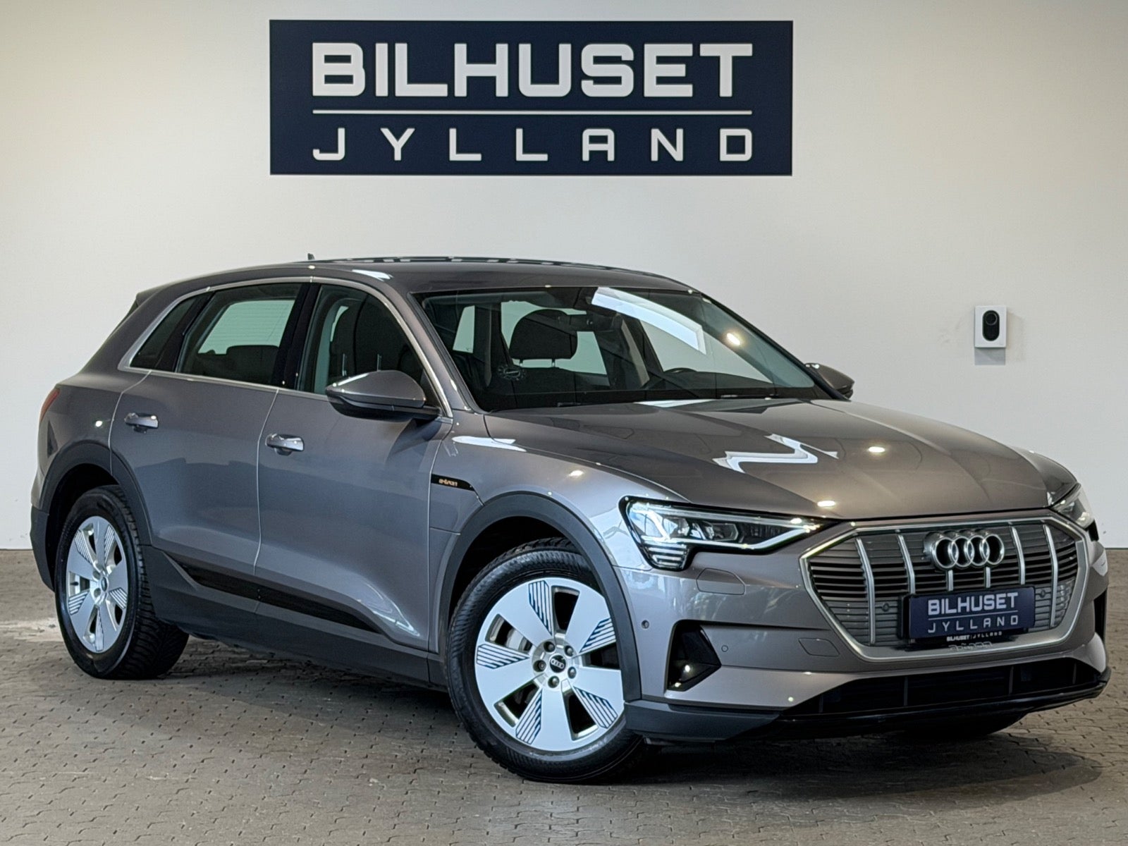 Audi e-tron 50 quattro, 313ps, 2021