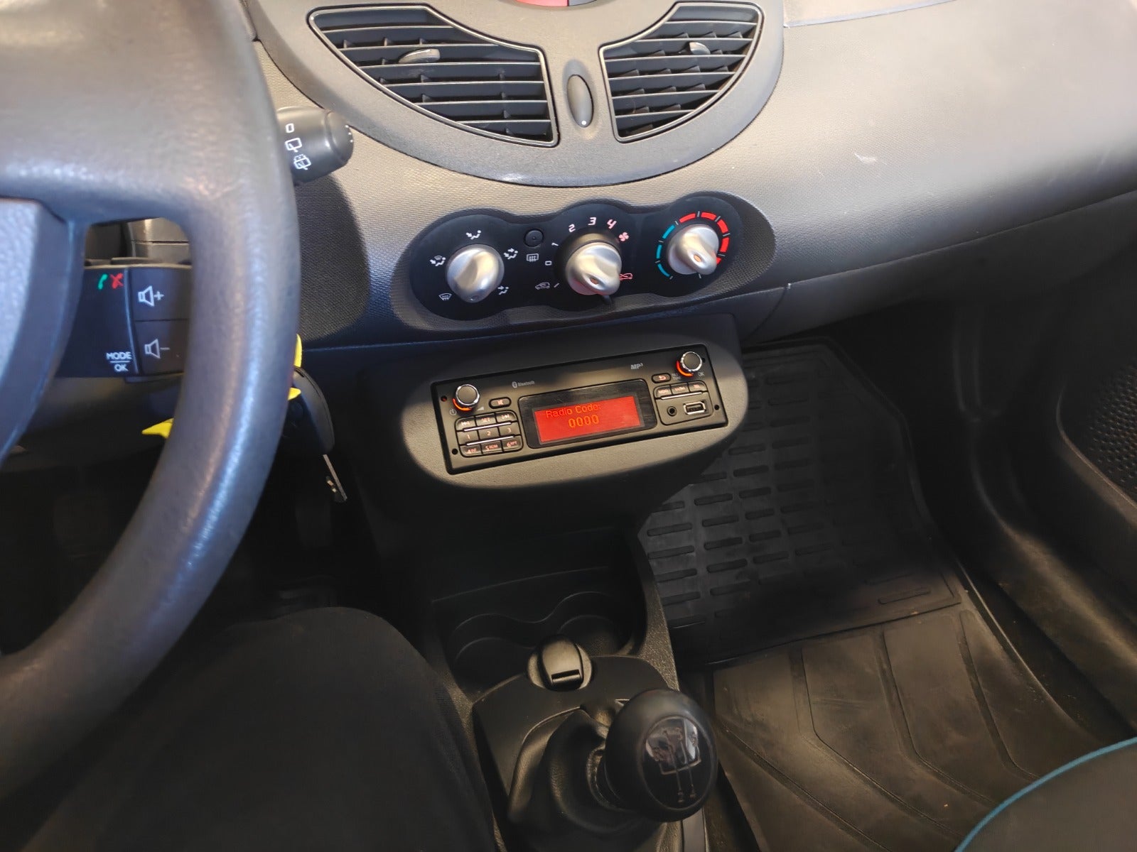 Renault Twingo 1.2 Manual, 5-trins, 75ps, 2011