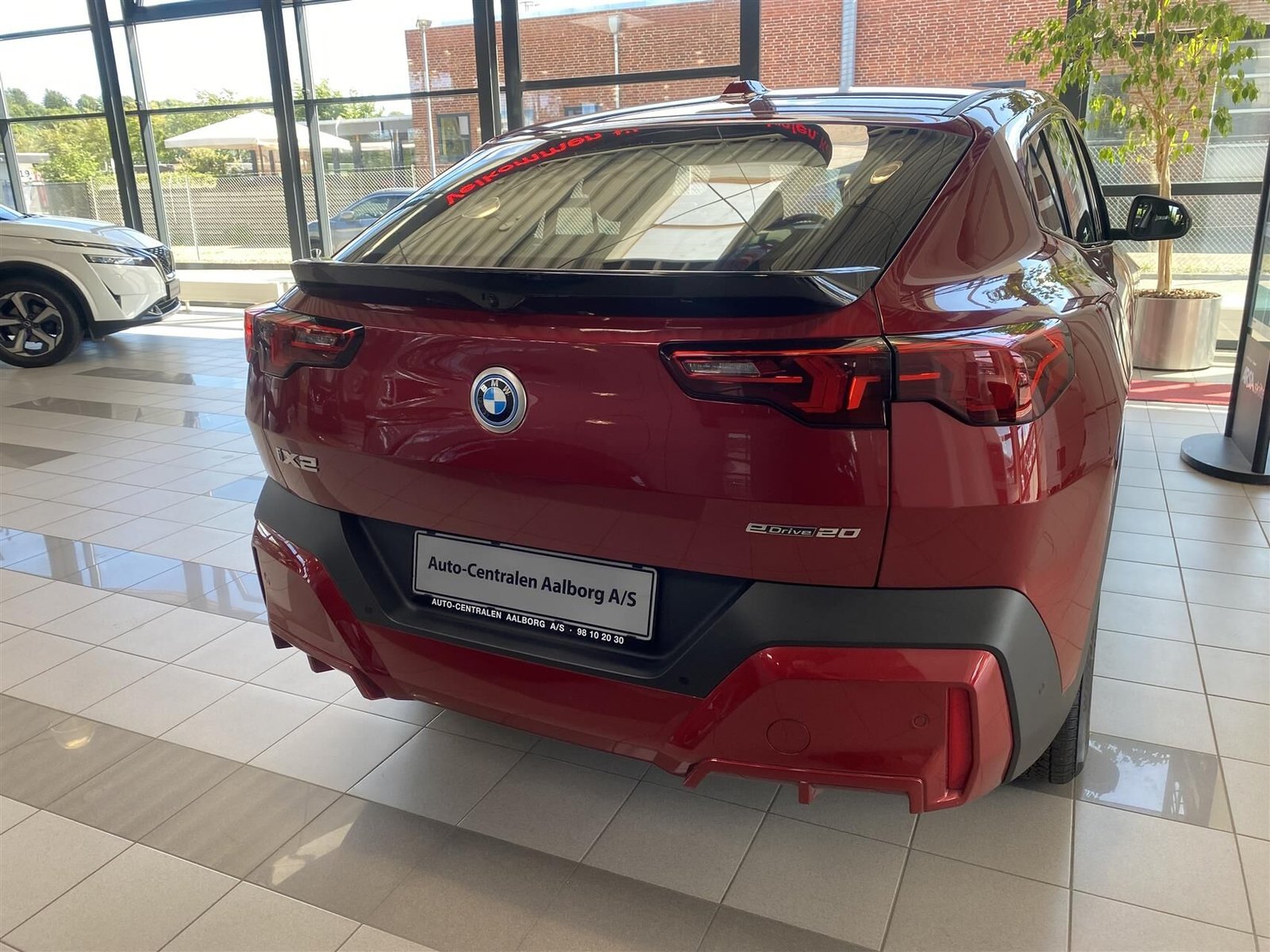 BMW iX2 eDrive20, 204ps, 2025