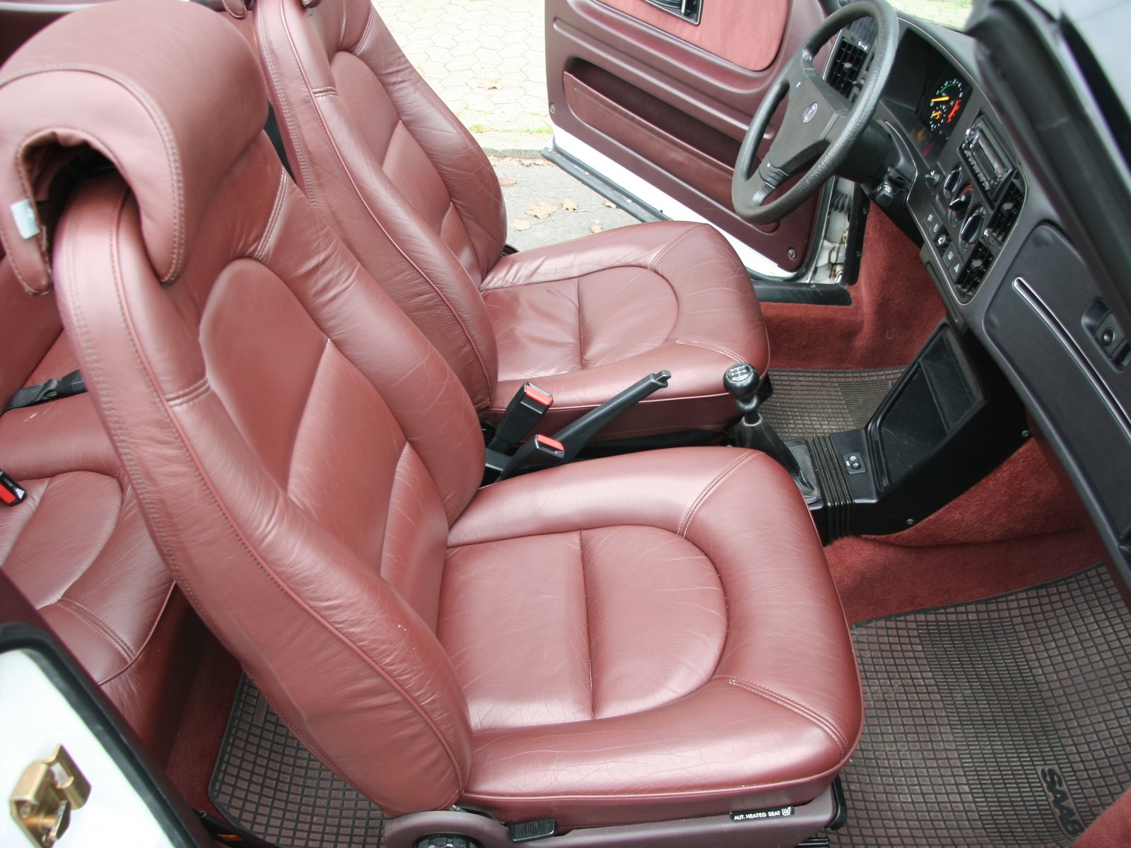 Saab 900 Convertible 2.0 Turbo Manuell, 5-trinn, 175hk, 1987