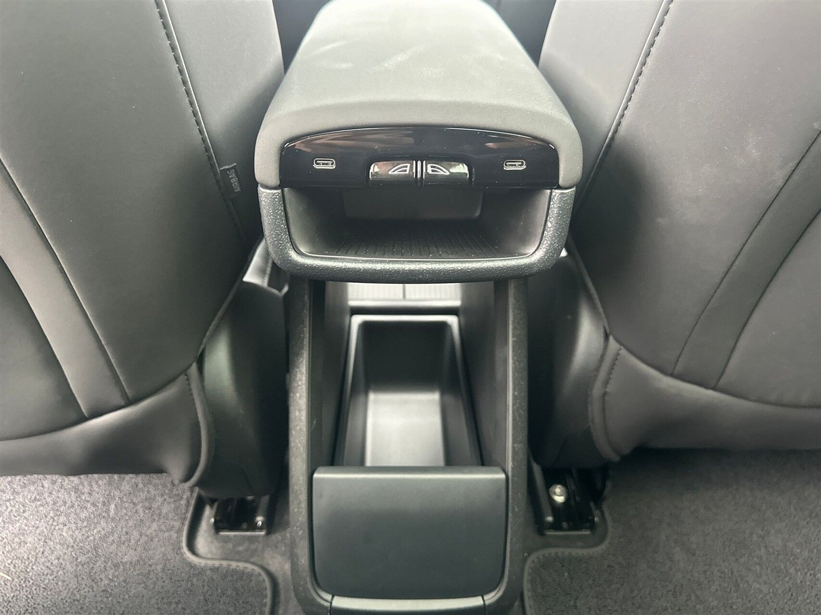 Volvo EX30 P5 Long Range, 272hp, 2027