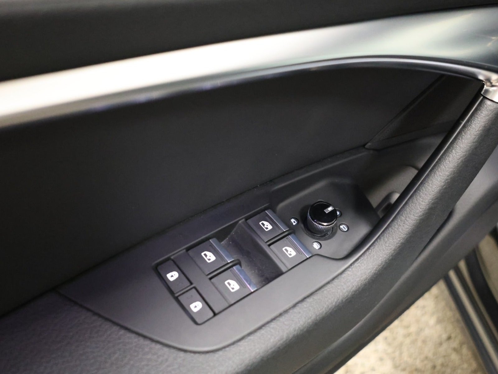Audi A6 Avant 55 TFSI e quattro S Tronic, 7-trins, 367ps, 2021