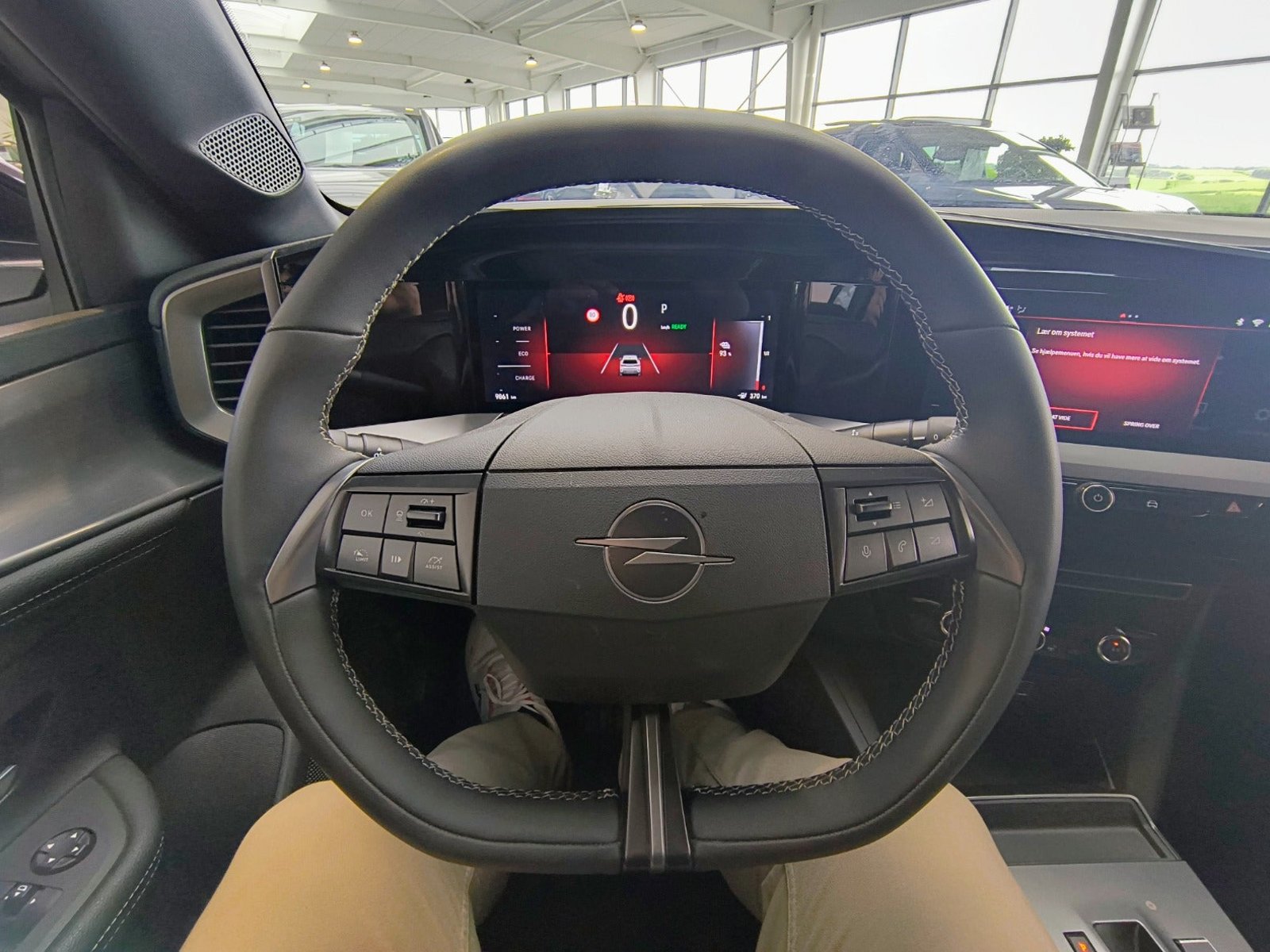 Opel Mokka, 156ps, 2025