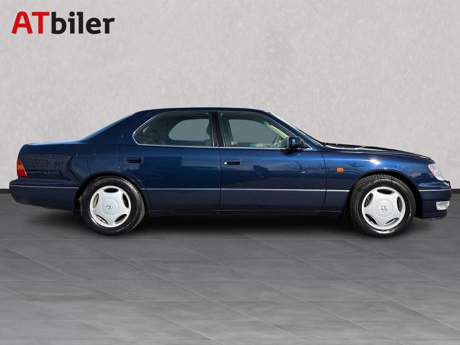 Lexus LS 400 4.0 V8 Automatic, 294hp, 1998