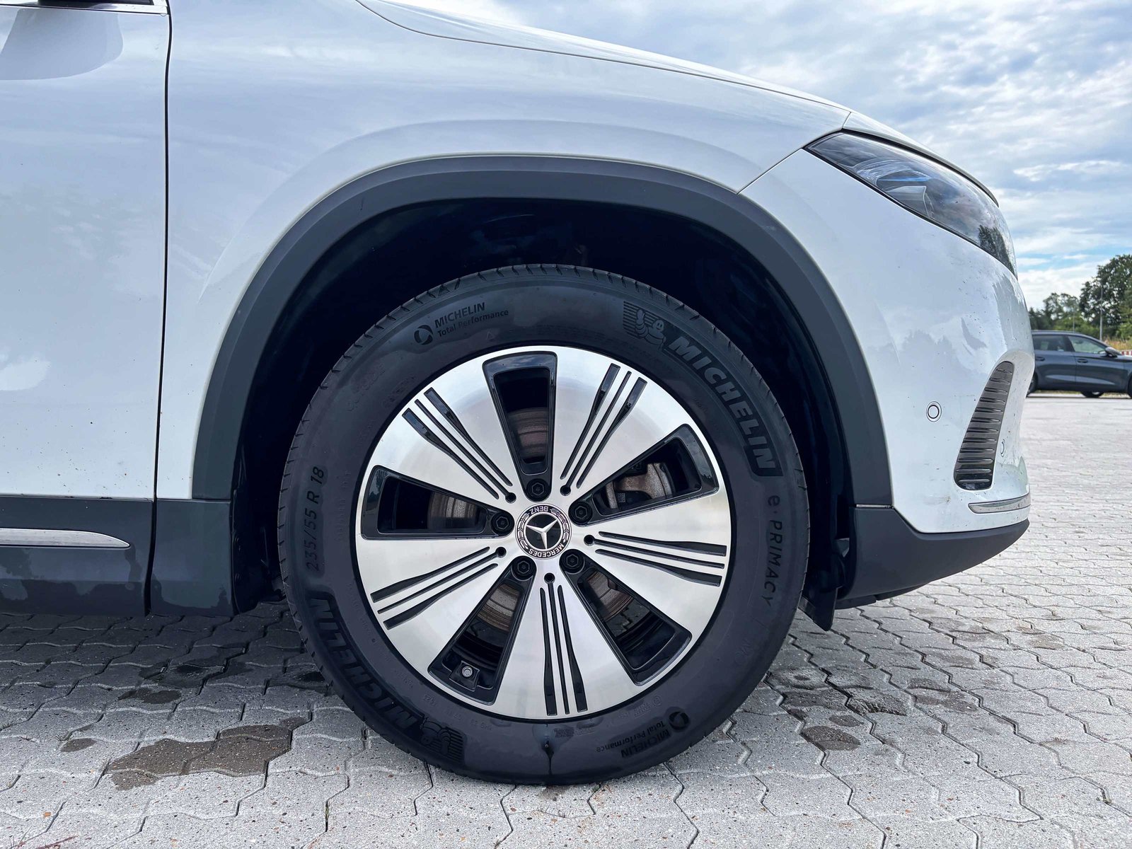 Mercedes-Benz EQA 250+, 190hp, 2024