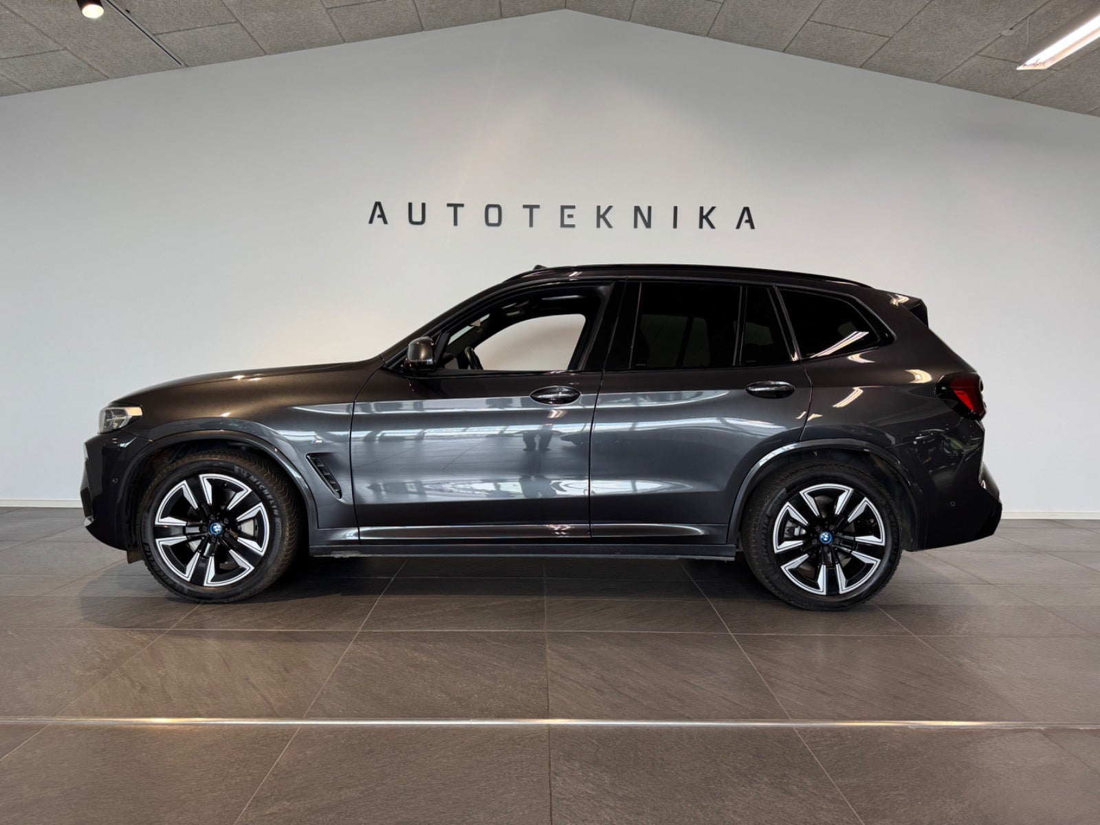 BMW iX3 Charged M-Sport