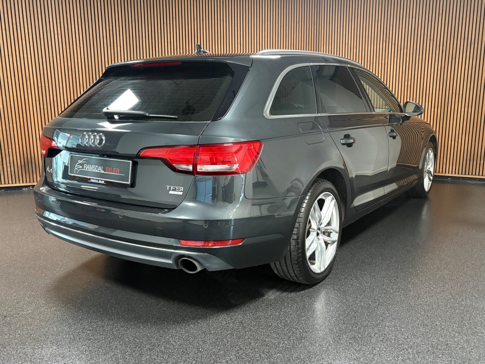 Audi A4 Avant 2.0 TFSI ultra S Tronic, 7-trinn, 190hk, 2017