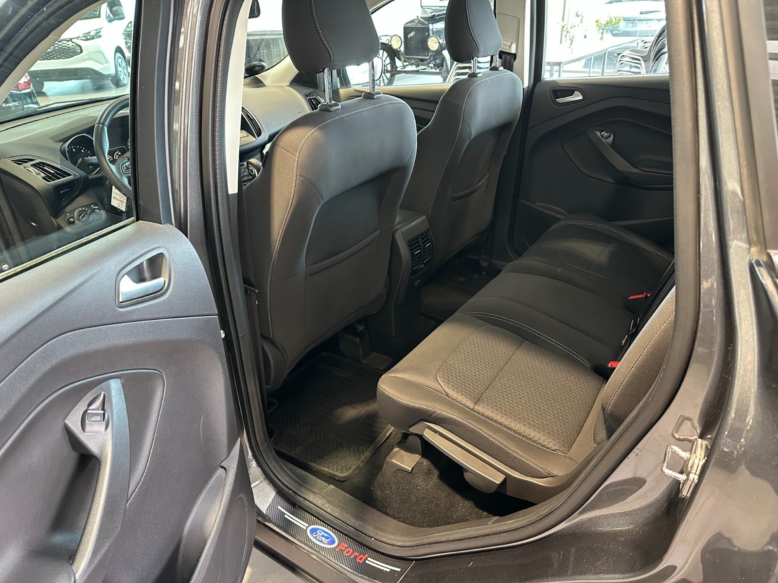 Ford Kuga 2.0 TDCi Powershift 6, 6-trins, 120ps, 2019