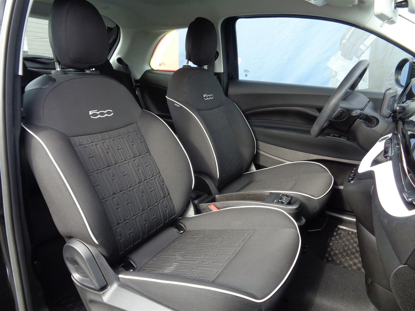 Fiat 500e 23.7 kWh, 95ps, 2022