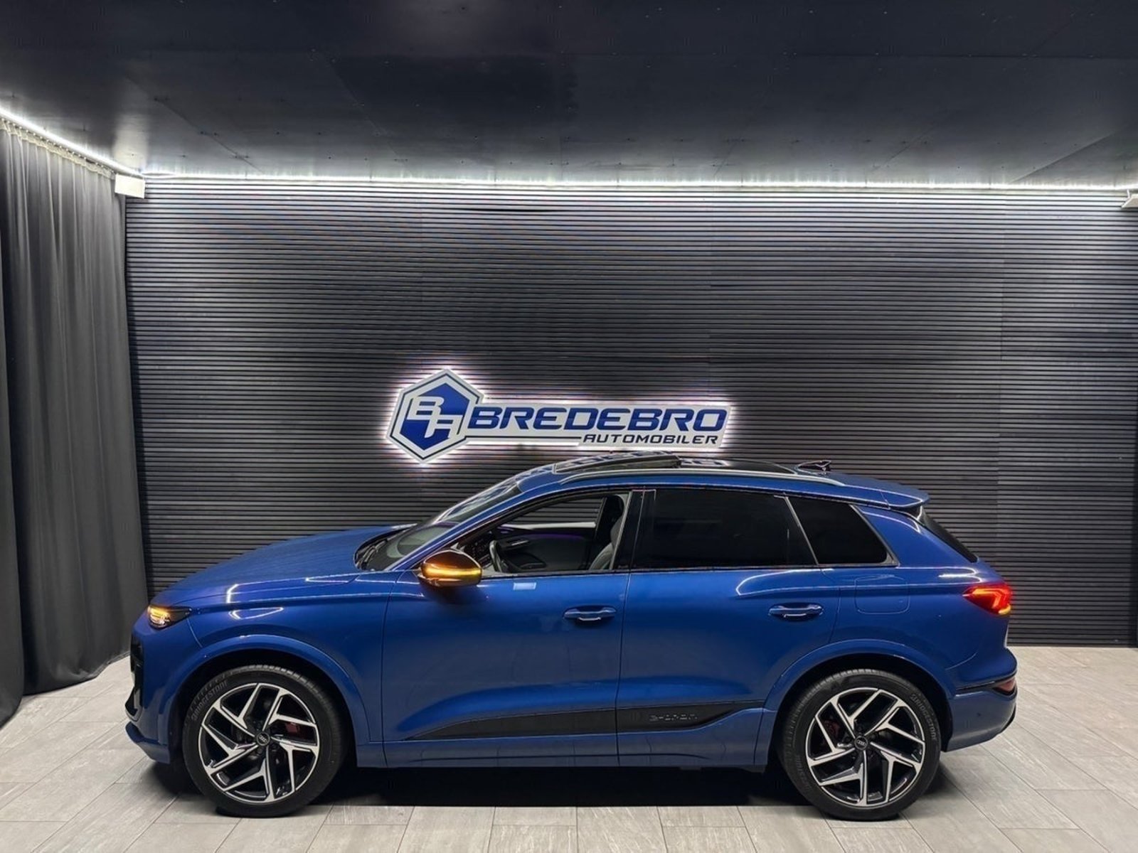 Audi Q6 e-tron quattro, 388ps, 2024