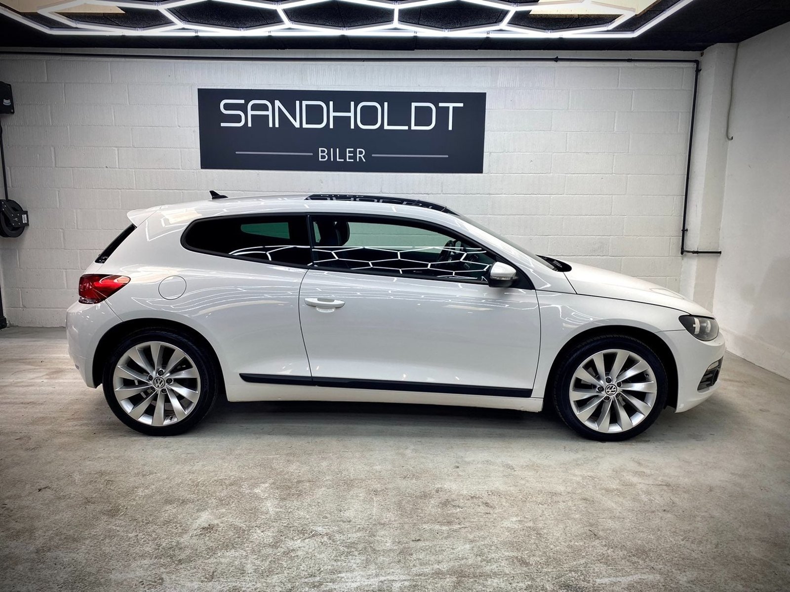 Volkswagen Scirocco 2.0 TSI DSG Sequential, 6-trins, 200ps, 2010