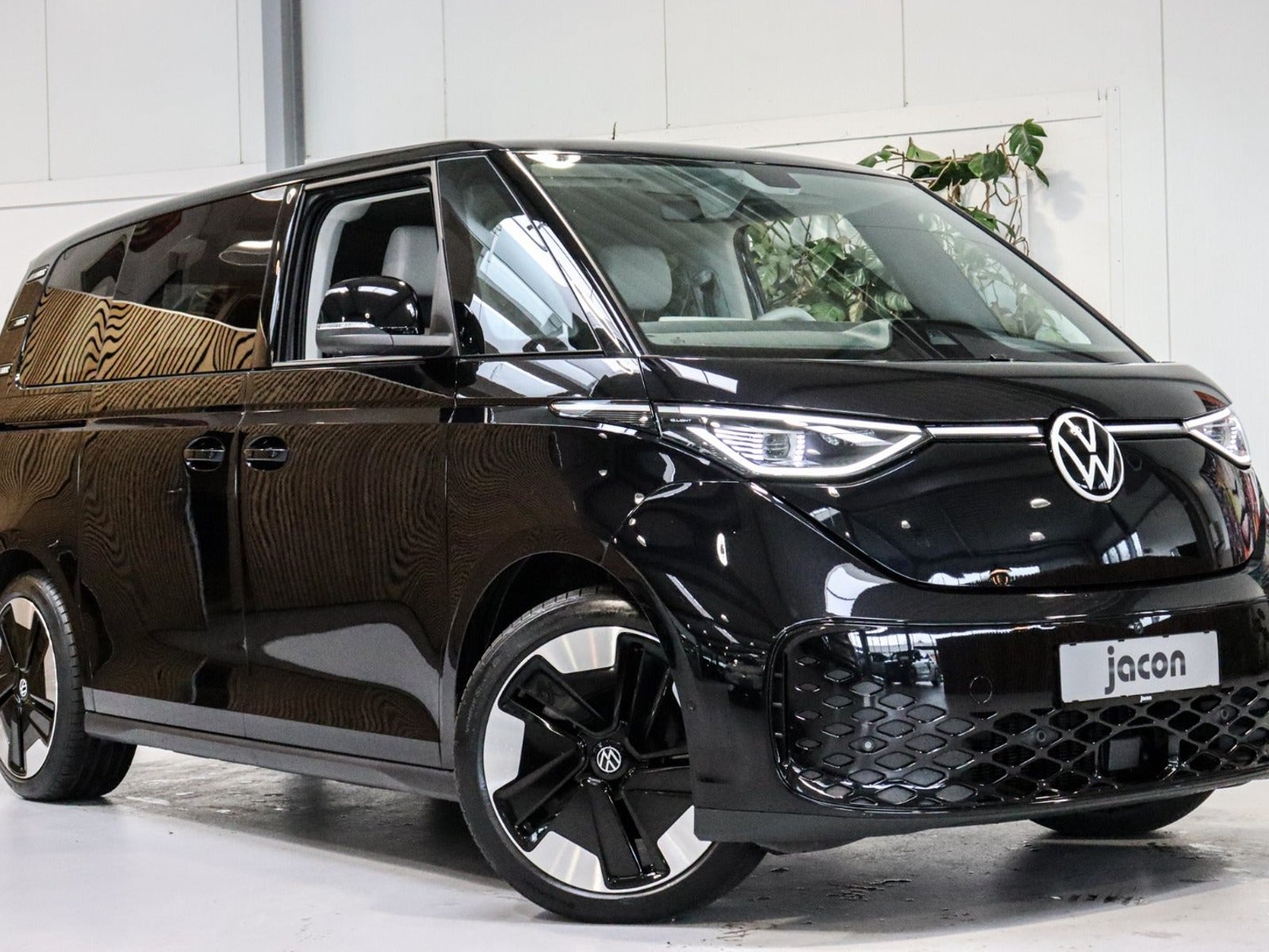 brugt-vw-id-buzz-77-pro-swb-til-salg