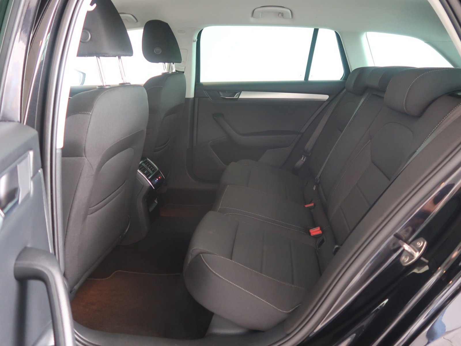 Škoda Superb Stasjonsvogn 1.4 TSI ACT DSG sekvensiell, 7-trinn, 150hk, 2017
