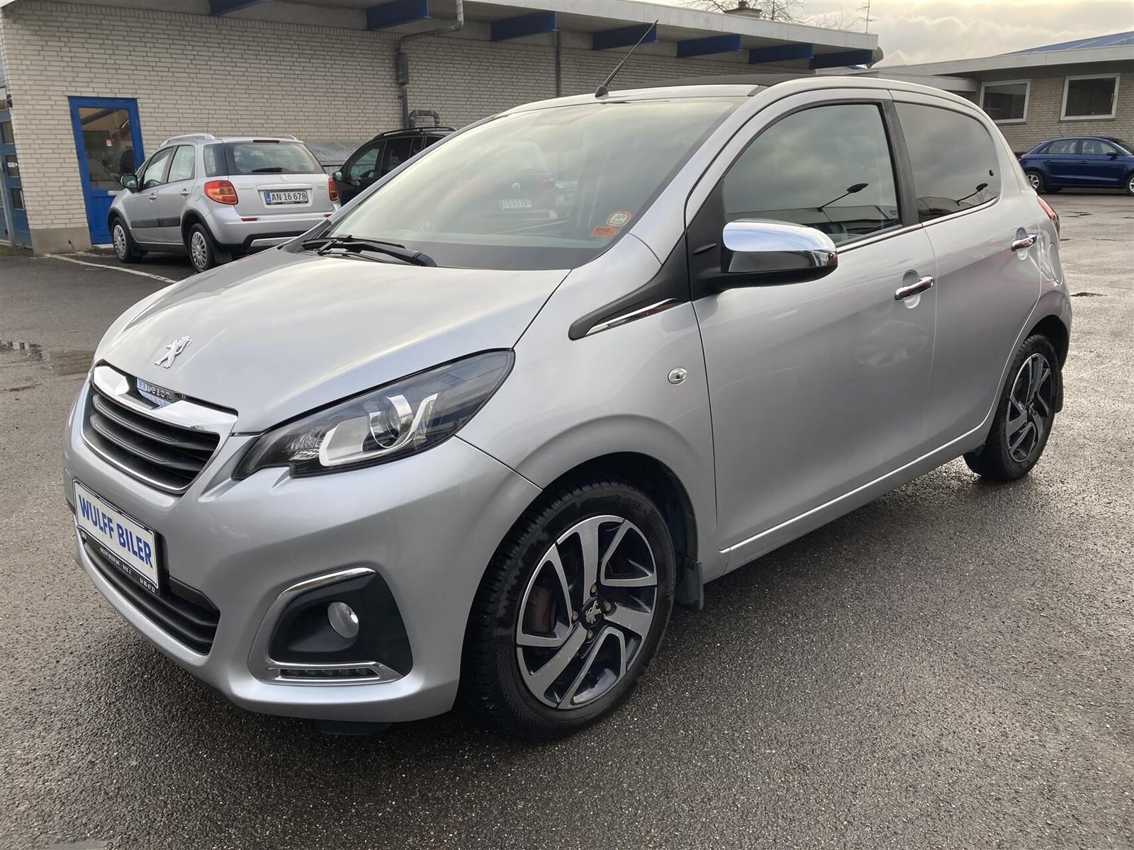 Peugeot 108 1,0 e-Vti Desire TOP! 69HK 5d