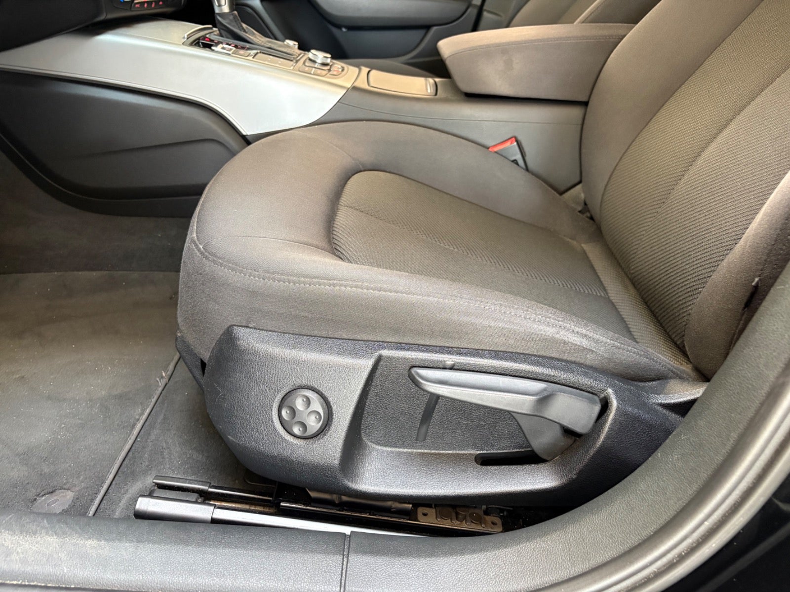 Audi A6 Sedan 2.0 TDI DPF Multitronic, 177hp, 2014