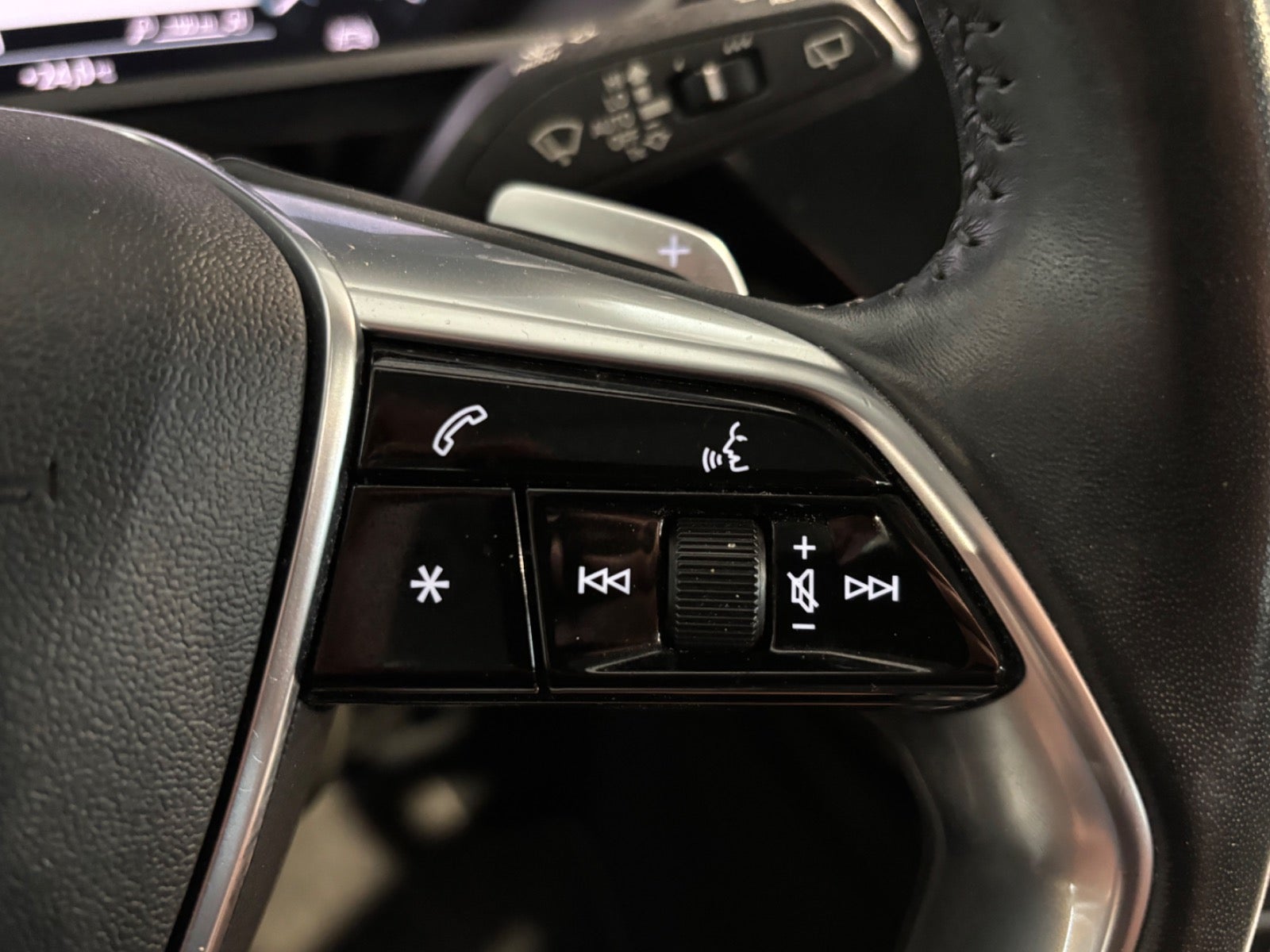 Audi e-tron 55 quattro, 408ps, 2020
