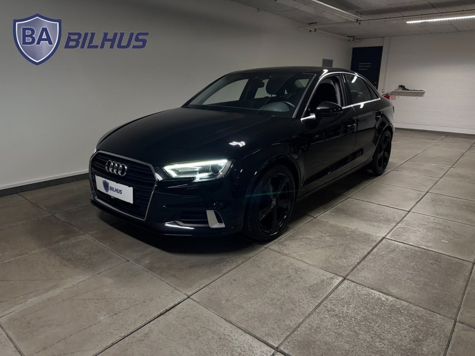 Audi A3 Sedan 1.5 TFSI COD S Tronic, 7-trinn, 150hk, 2018