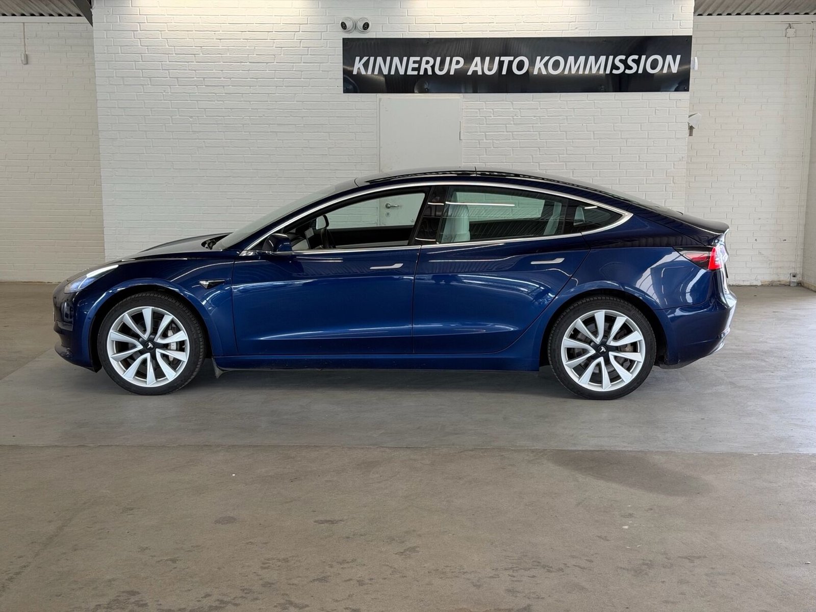 Tesla Model 3 Longue Range 490ch - Camera 360 - Interieur blanc - Autonomie WLTP 600km