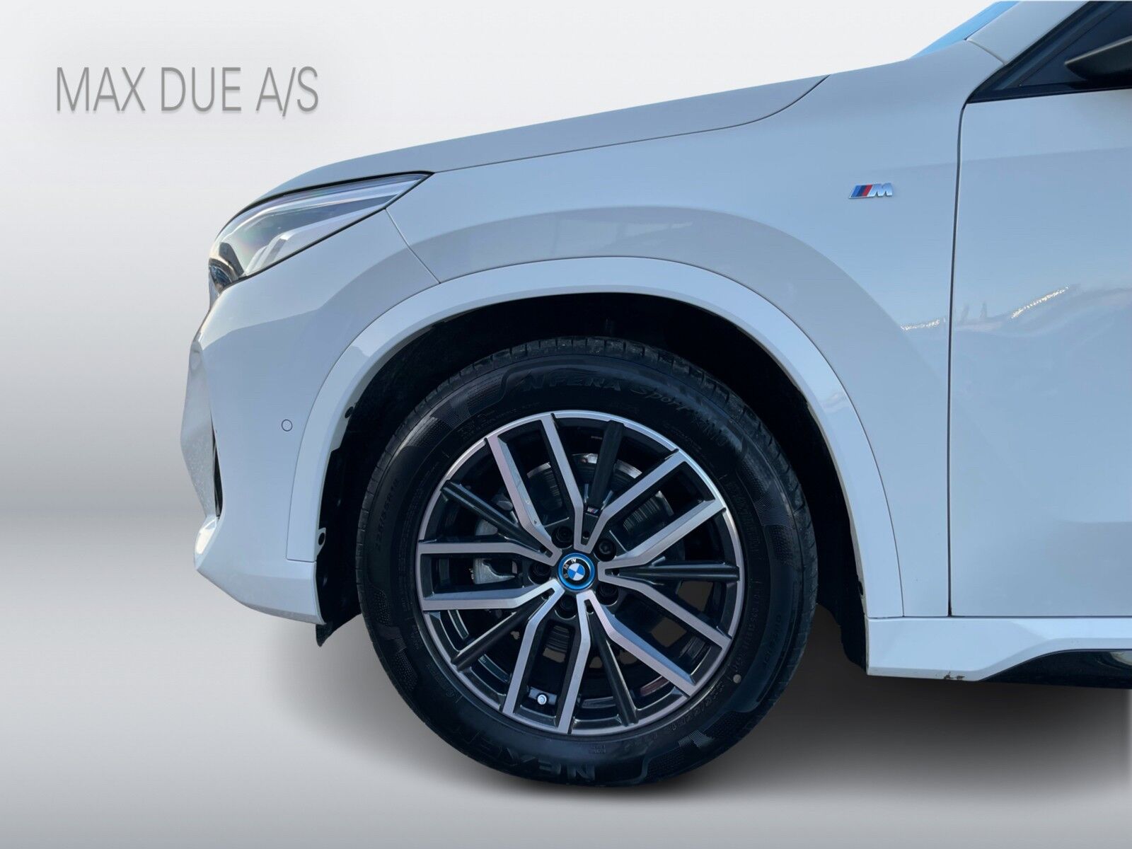 BMW iX1 eDrive20, 204hp, 2025
