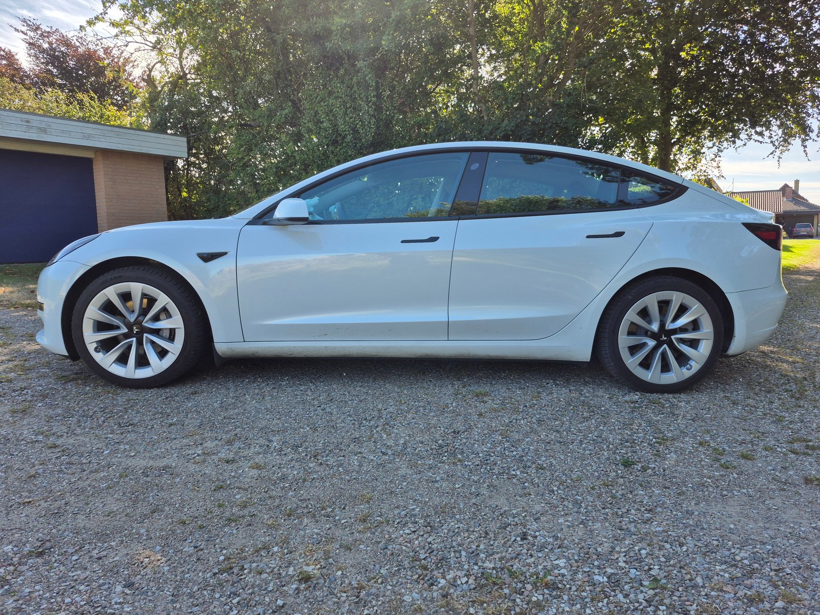 Tesla Model 3 Standard Range, 283hp, 2022