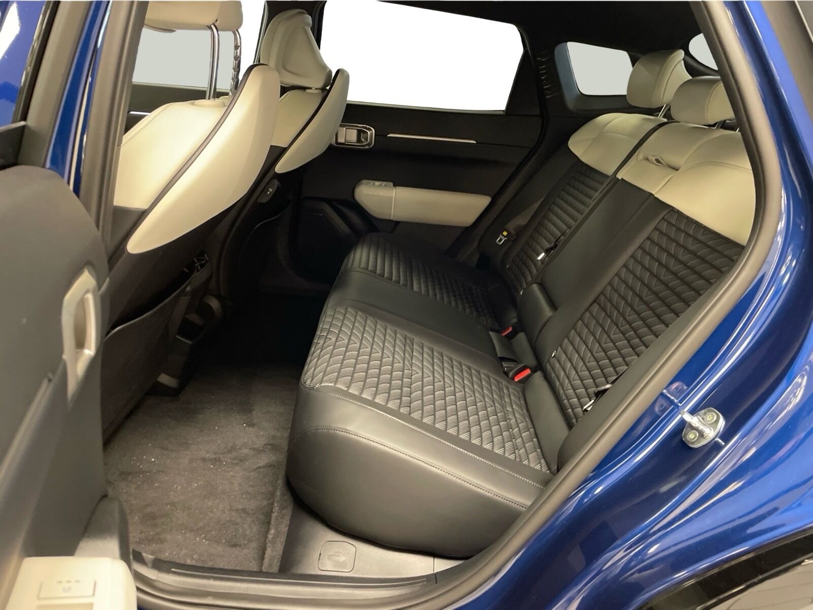 Kia EV4 Long Range Fastback, 204ps, 2026