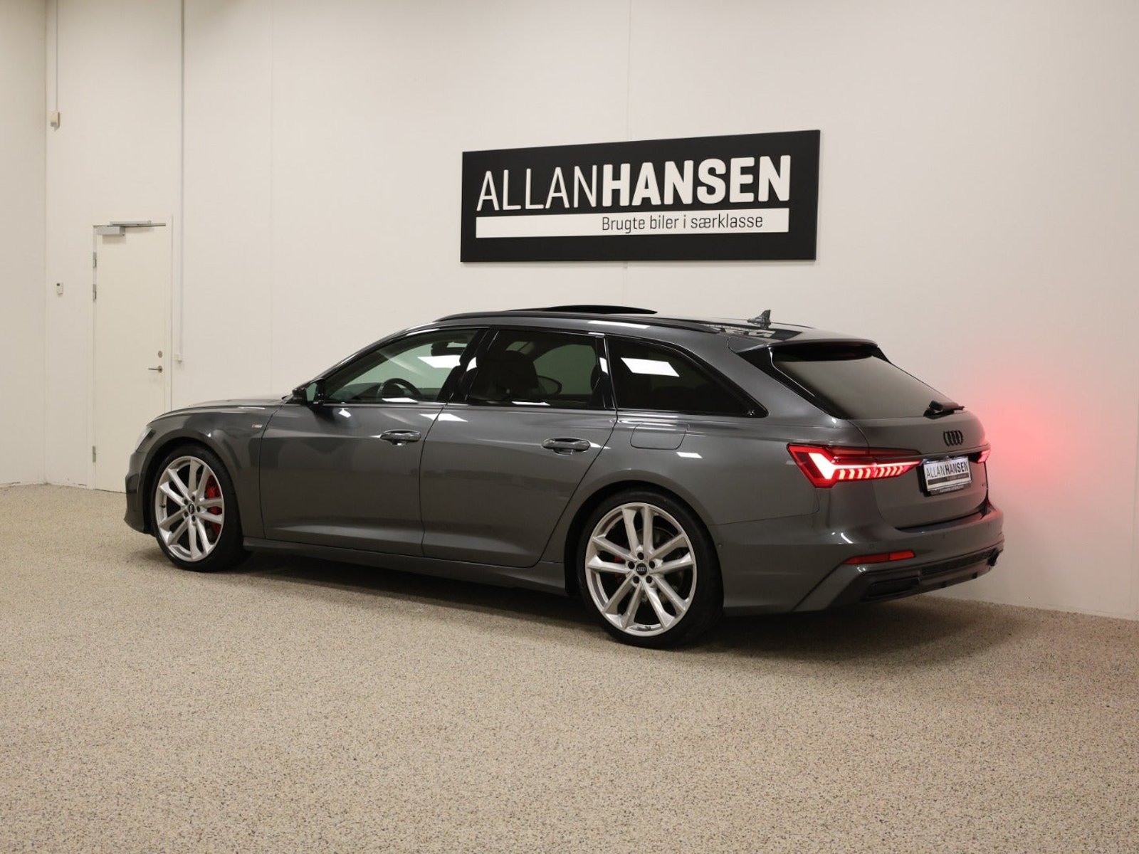 Audi A6 Avant 55 TFSI e quattro S Tronic, 7-trins, 367ps, 2021