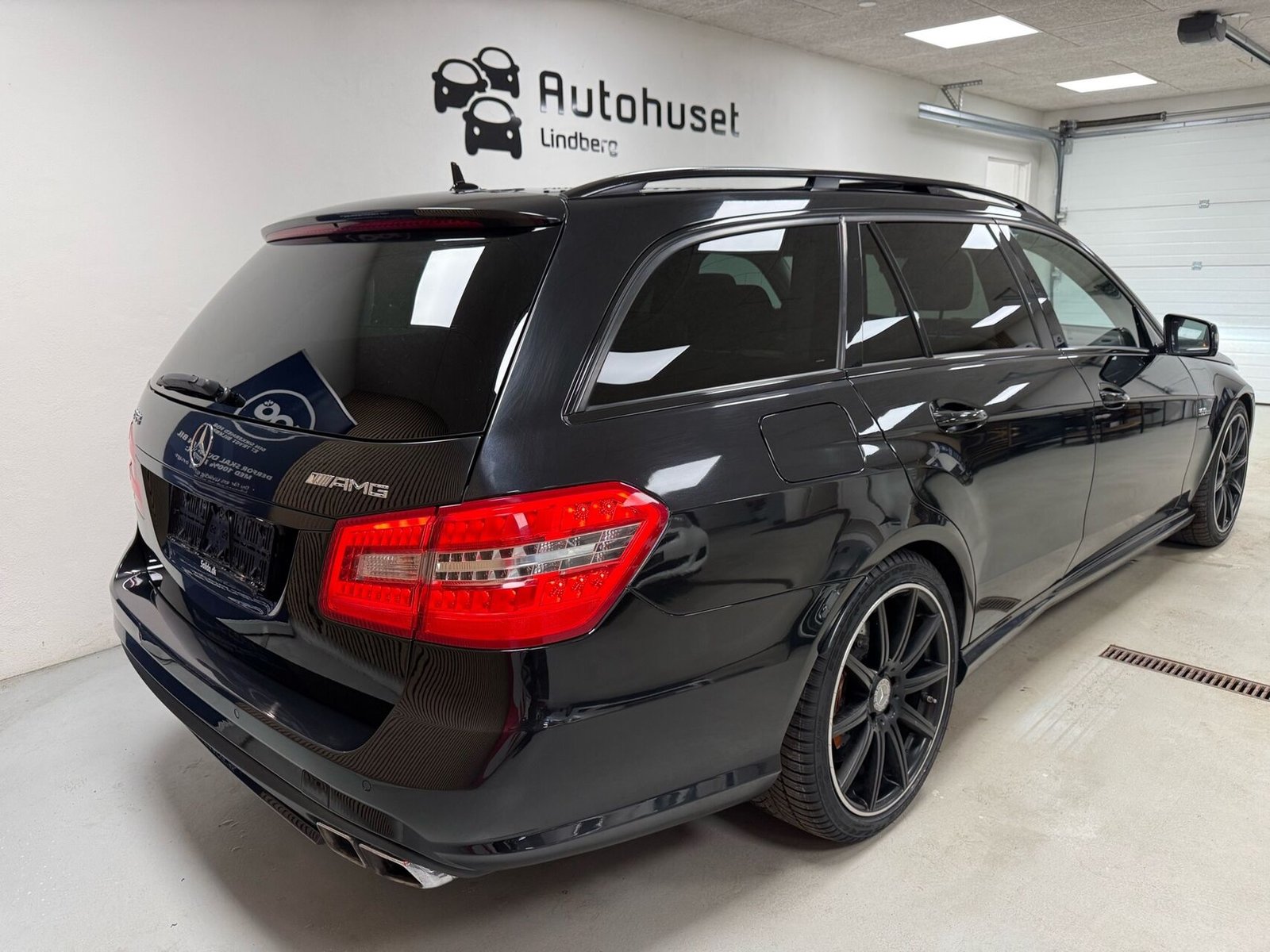 Mercedes-Benz E 63 AMG T , 525hp, 2010