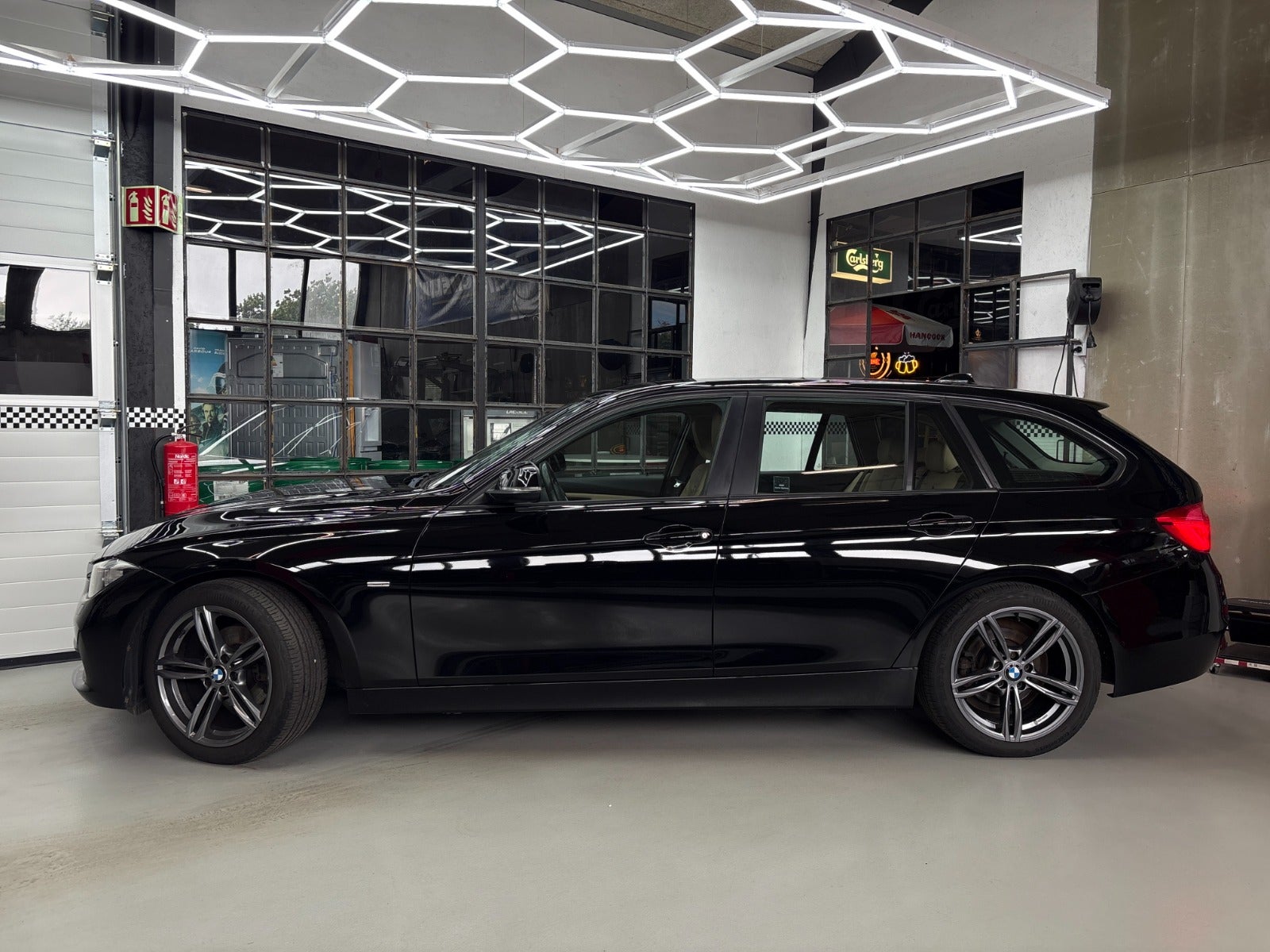 BMW 320d Touring Steptronic, 8-trins, 190ps, 2016