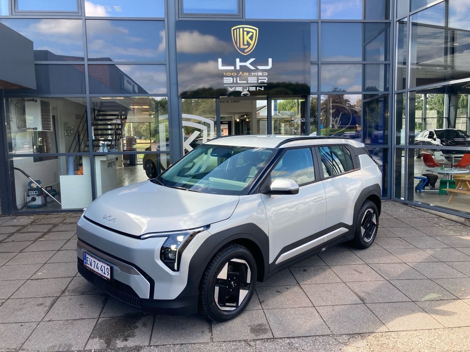 Kia EV3 Standard Range, 204ps, 2027